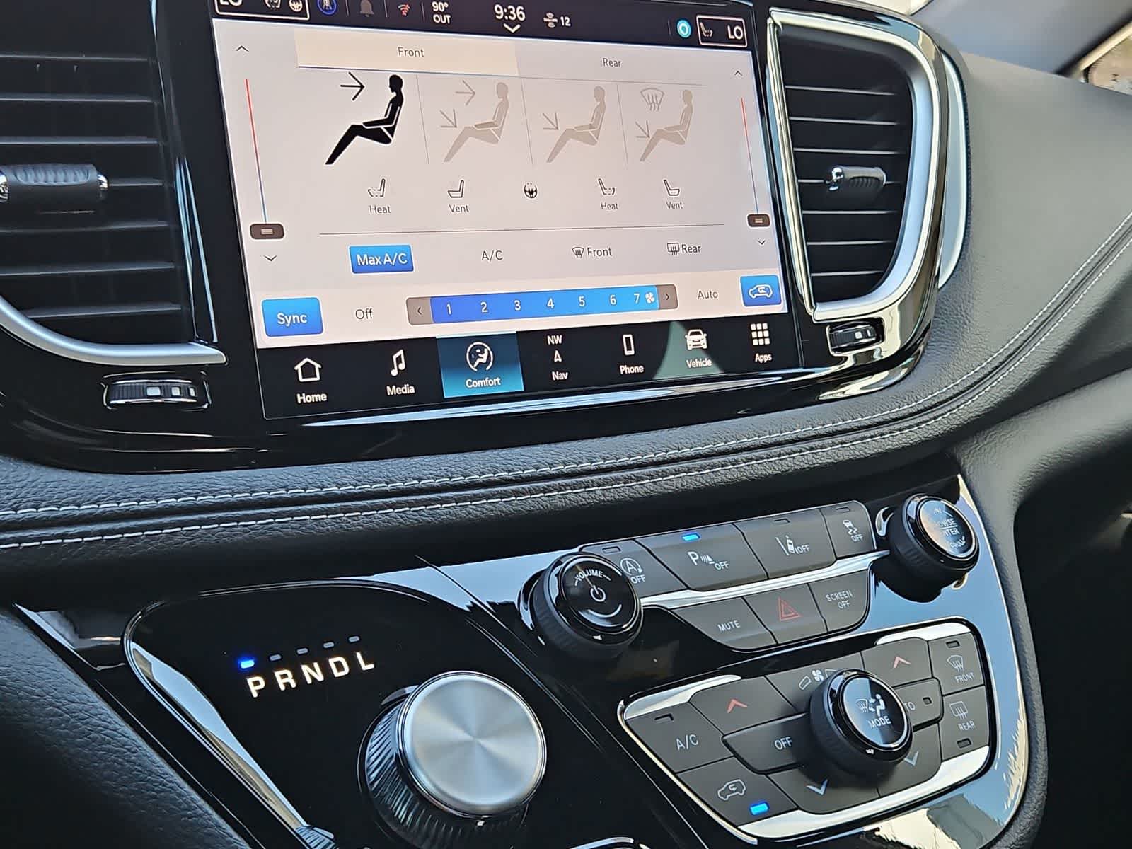 Thumbnail: 2026 Chrysler Pacifica - 27