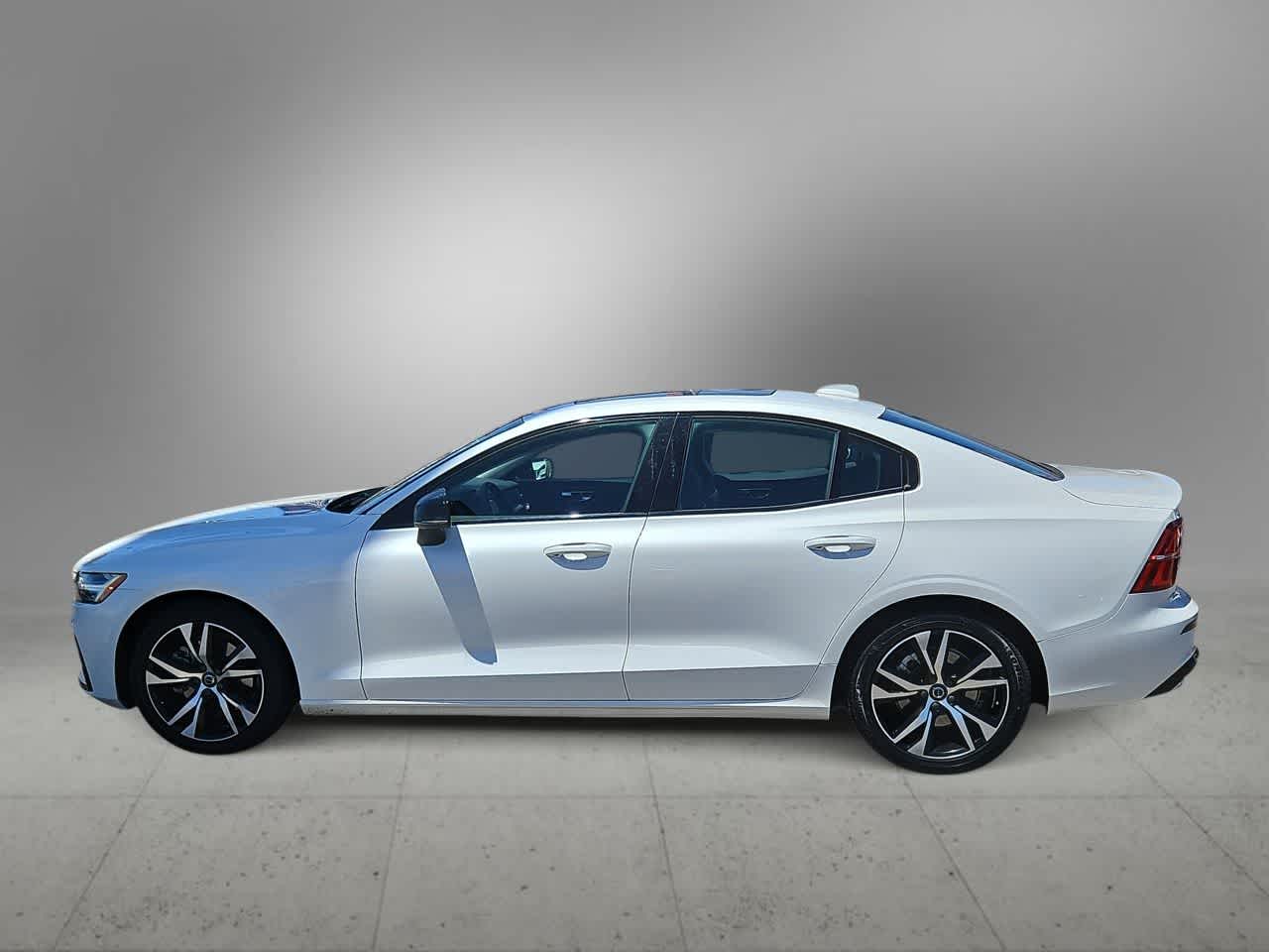 Thumbnail: 2024 Volvo S60 - 6