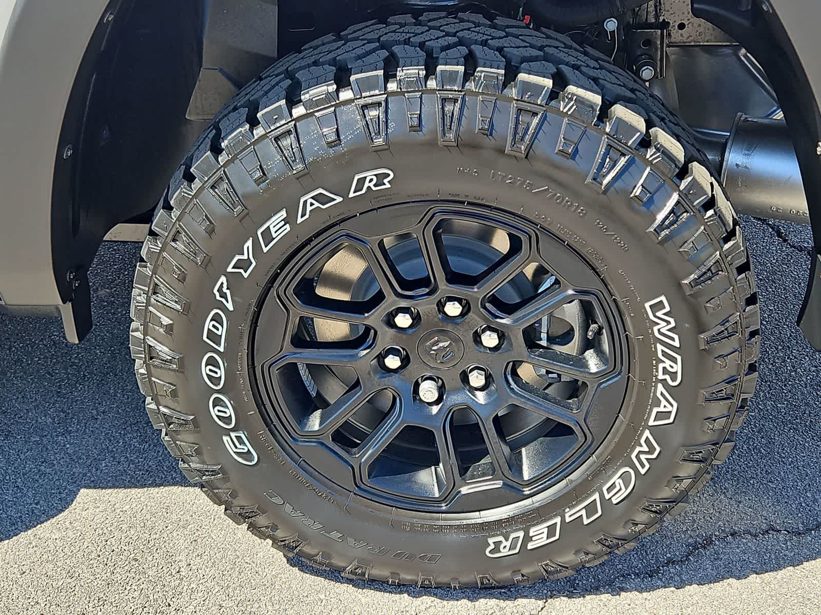 Thumbnail: 2026 RAM 1500 - 13