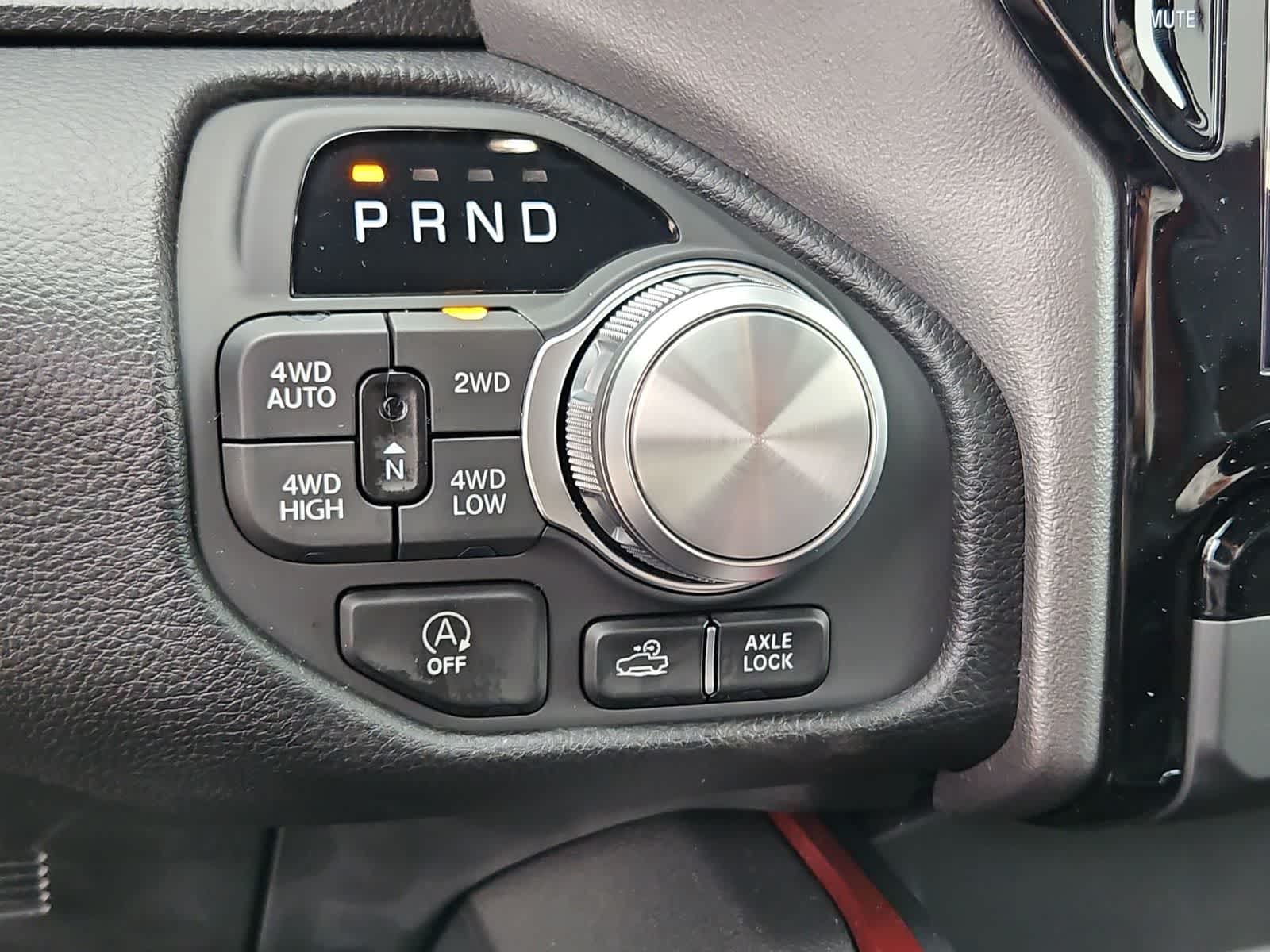 Thumbnail: 2026 RAM 1500 - 32