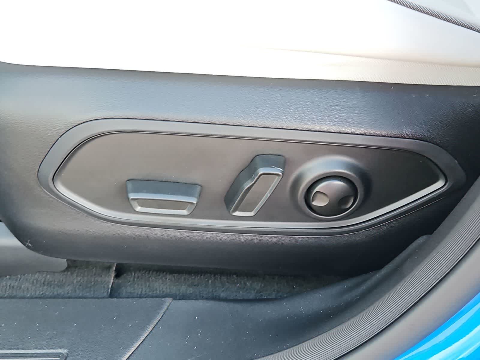 Thumbnail: 2025 Jeep Wagoneer S - 17