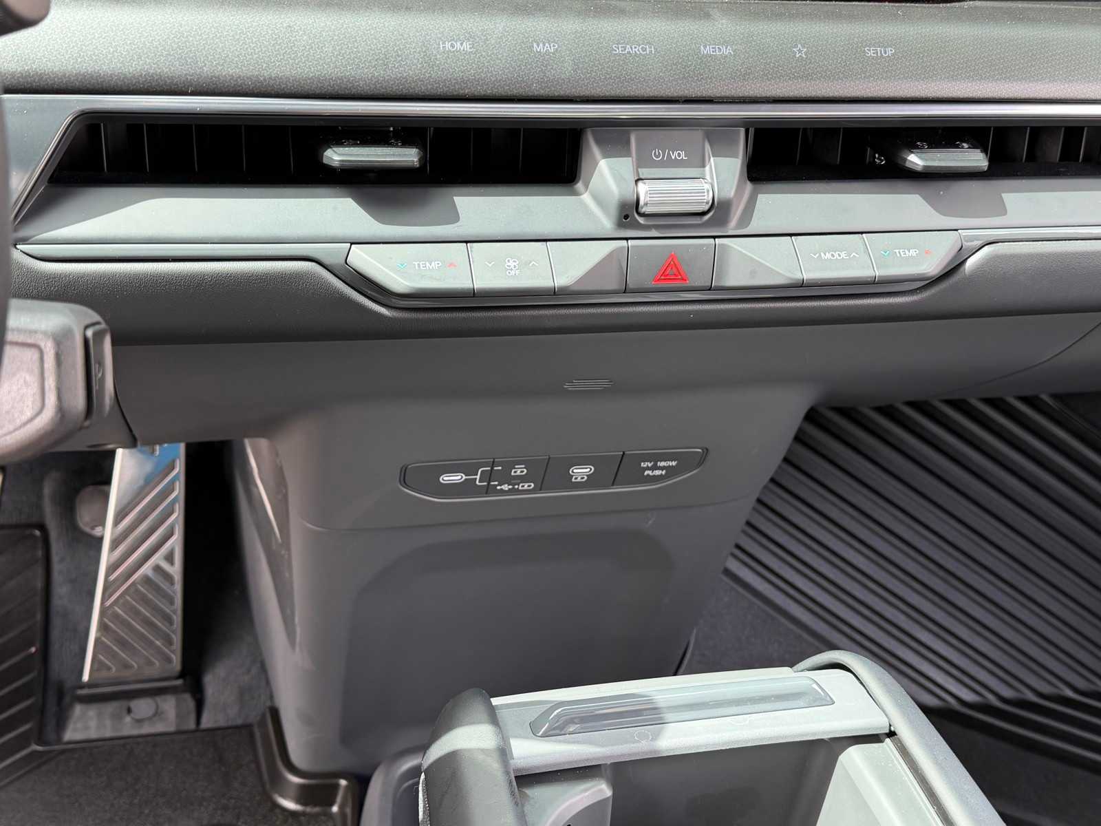 Thumbnail: 2026 Kia EV9 - 22