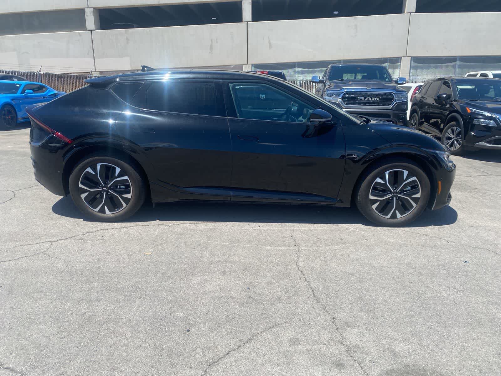 Thumbnail: 2023 Kia EV6 - 4