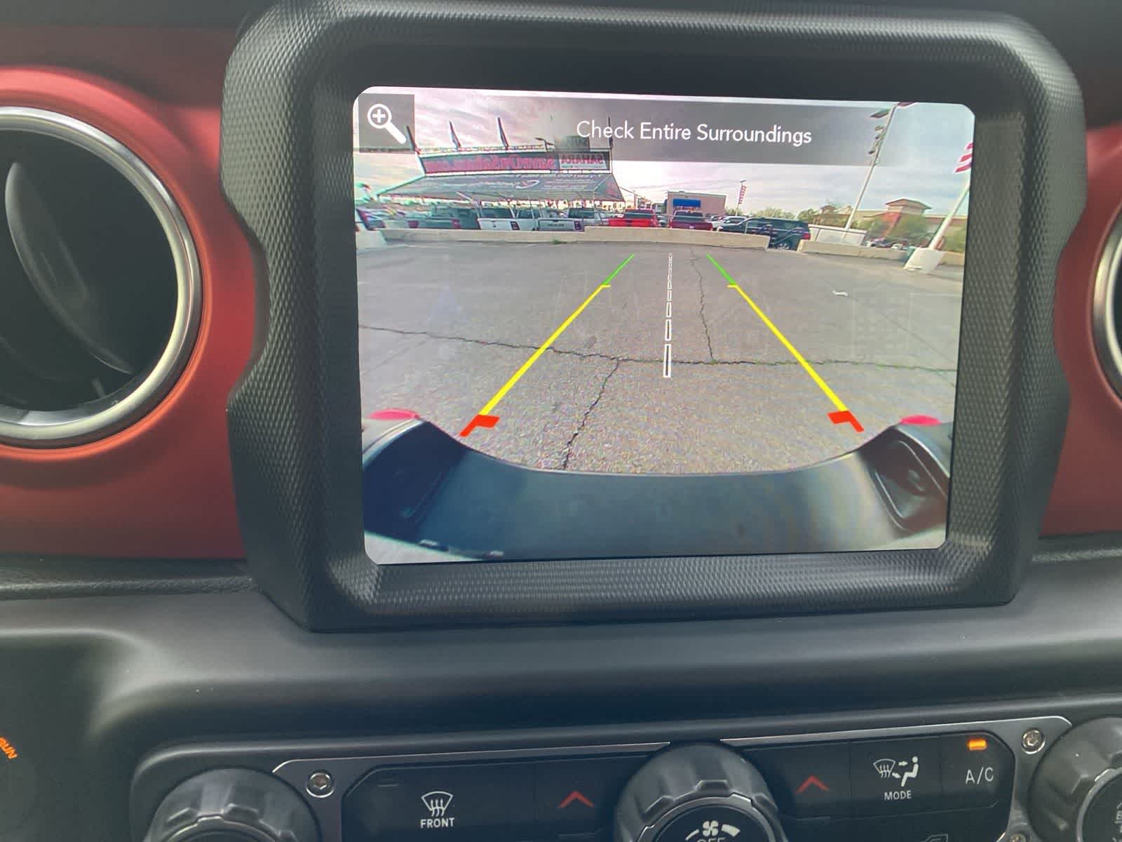 Thumbnail: 2021 Jeep Gladiator - 19