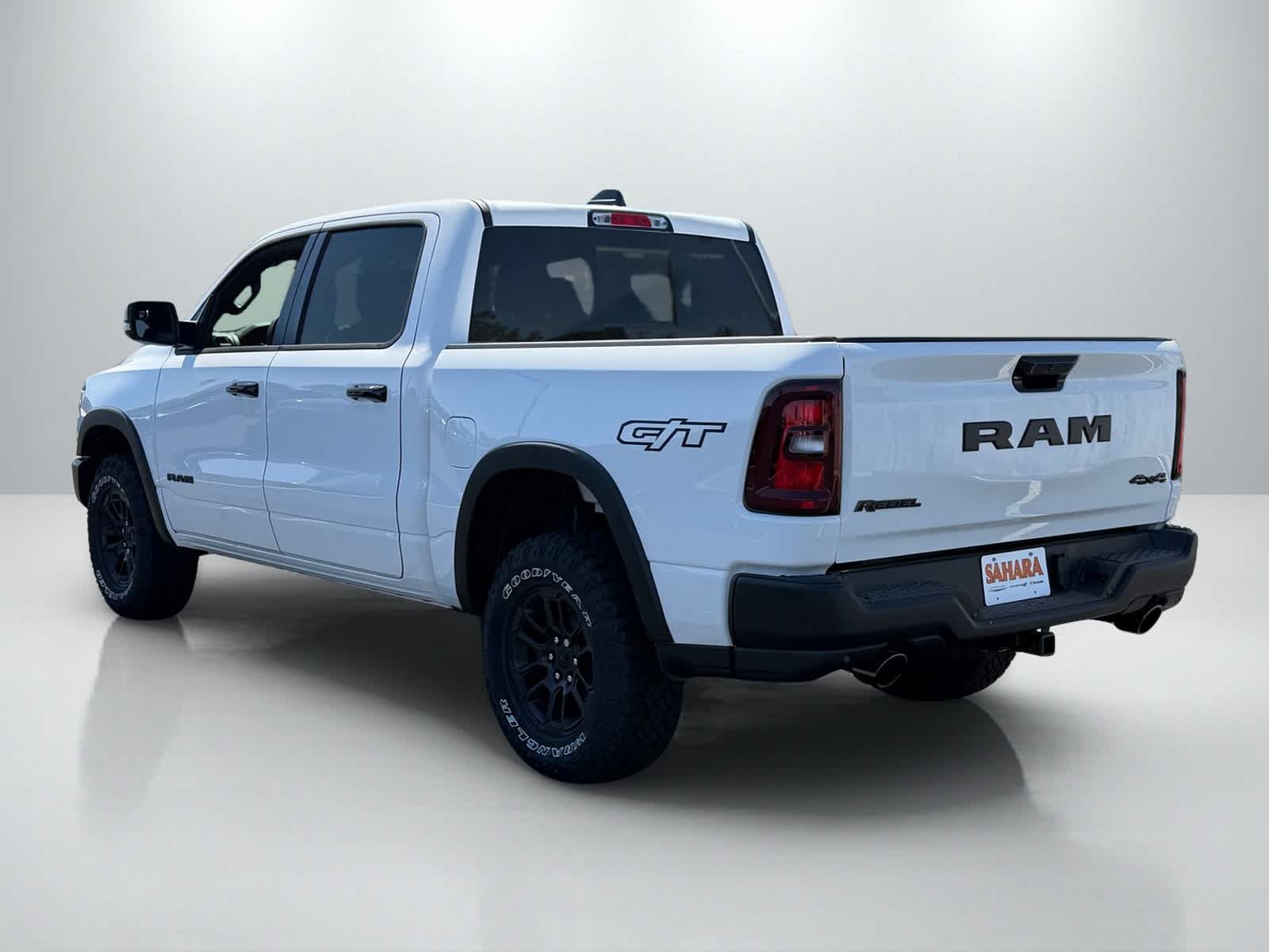 Thumbnail: 2026 RAM 1500 - 4