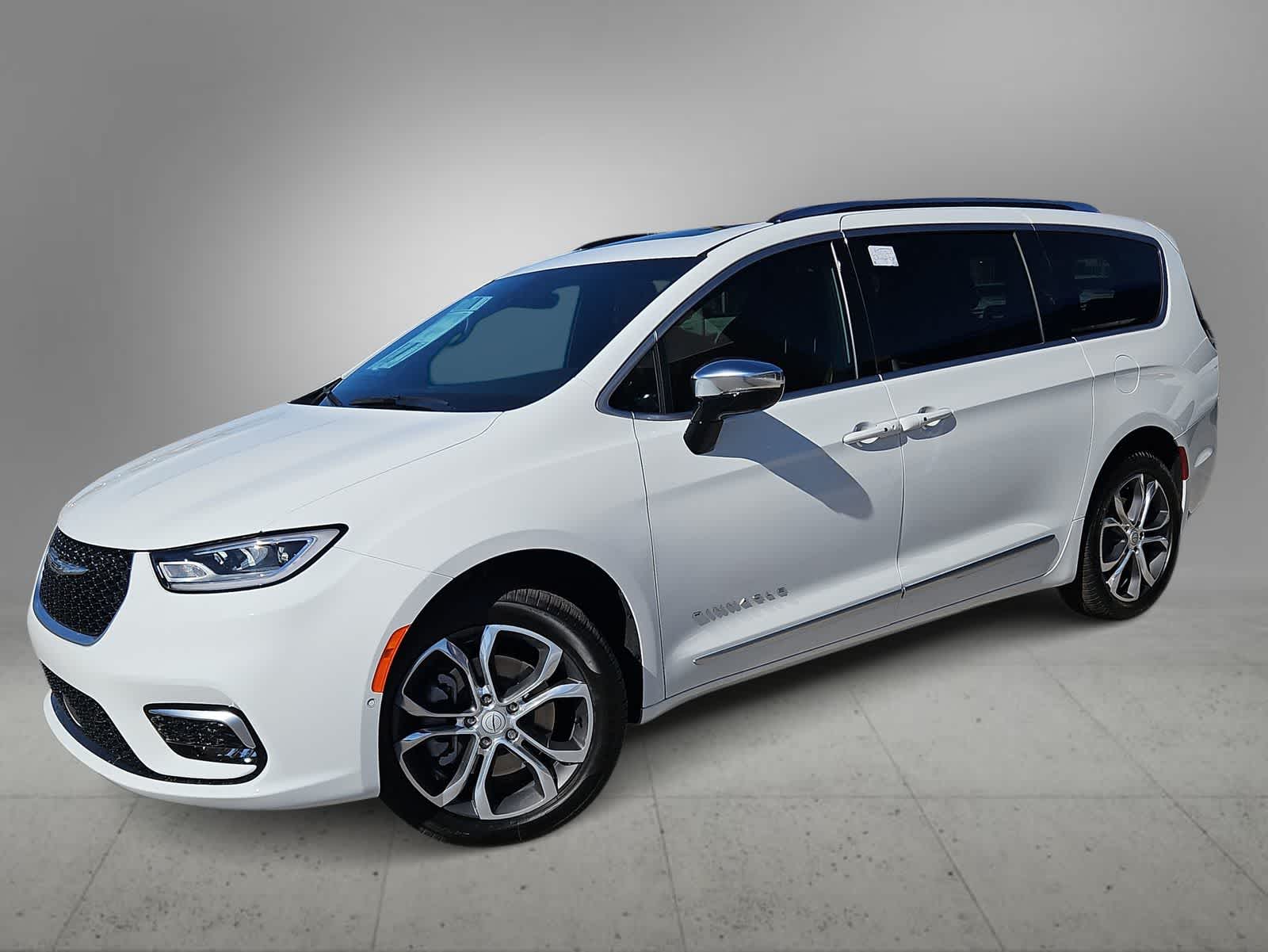 Thumbnail: 2026 Chrysler Pacifica - 1