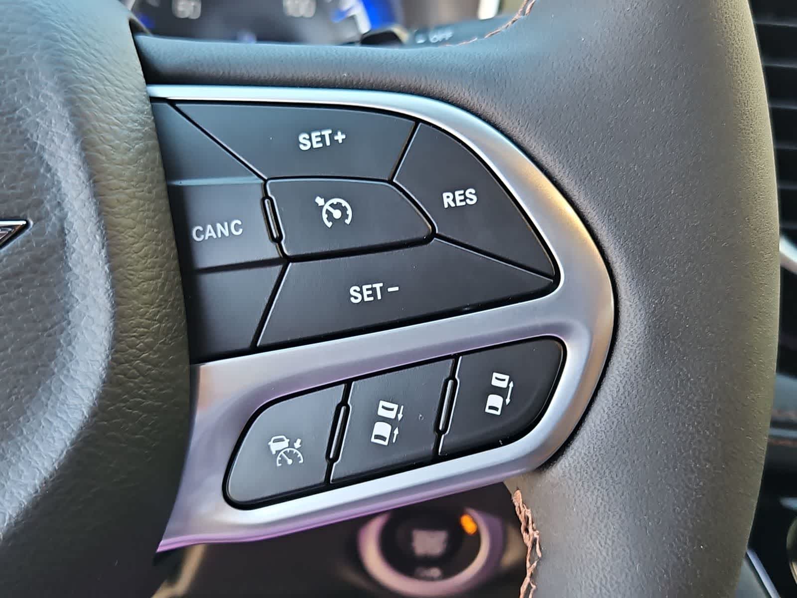 Thumbnail: 2026 Chrysler Pacifica - 24