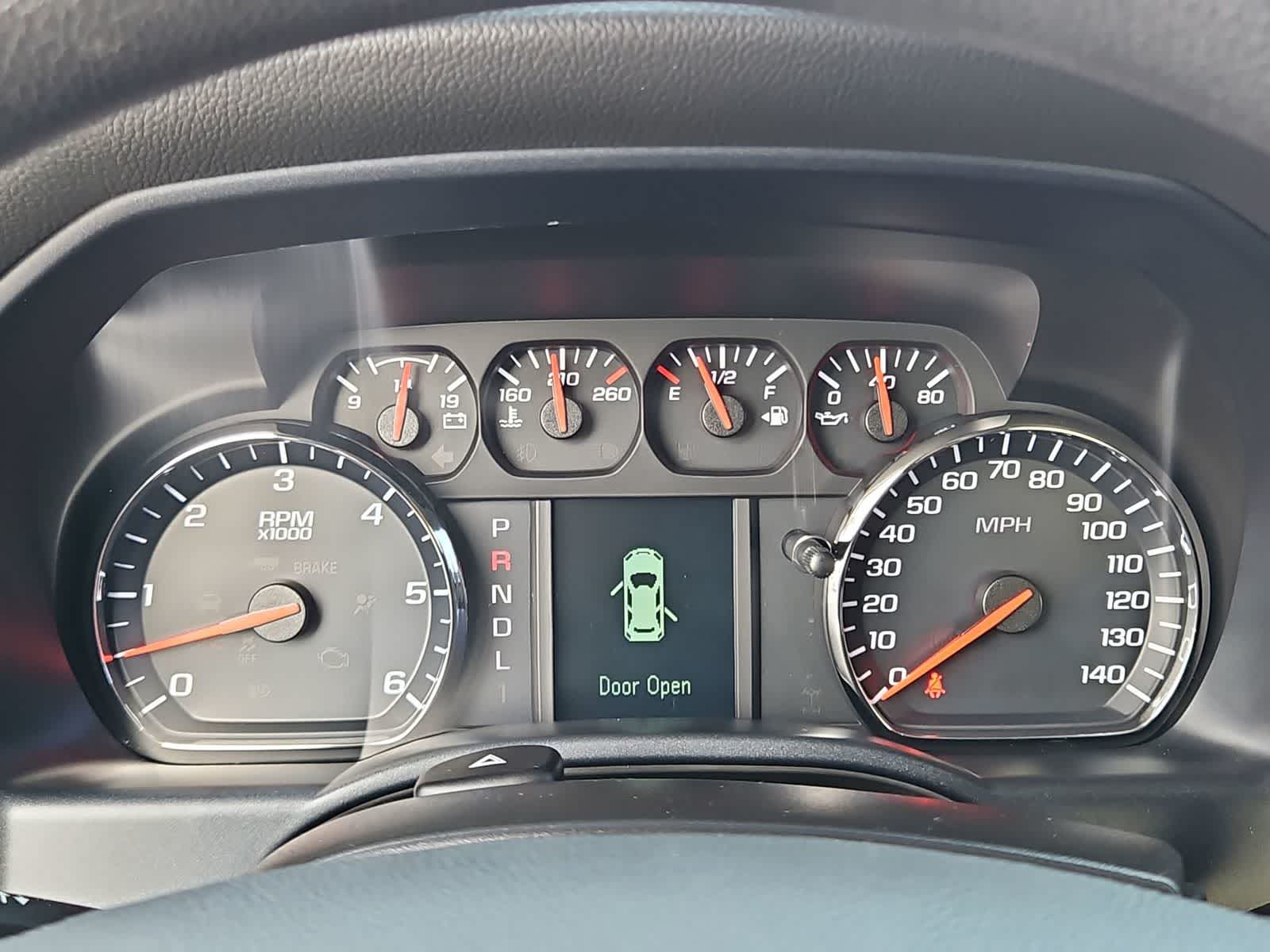 Thumbnail: 2018 Chevrolet Silverado 1500 - 31