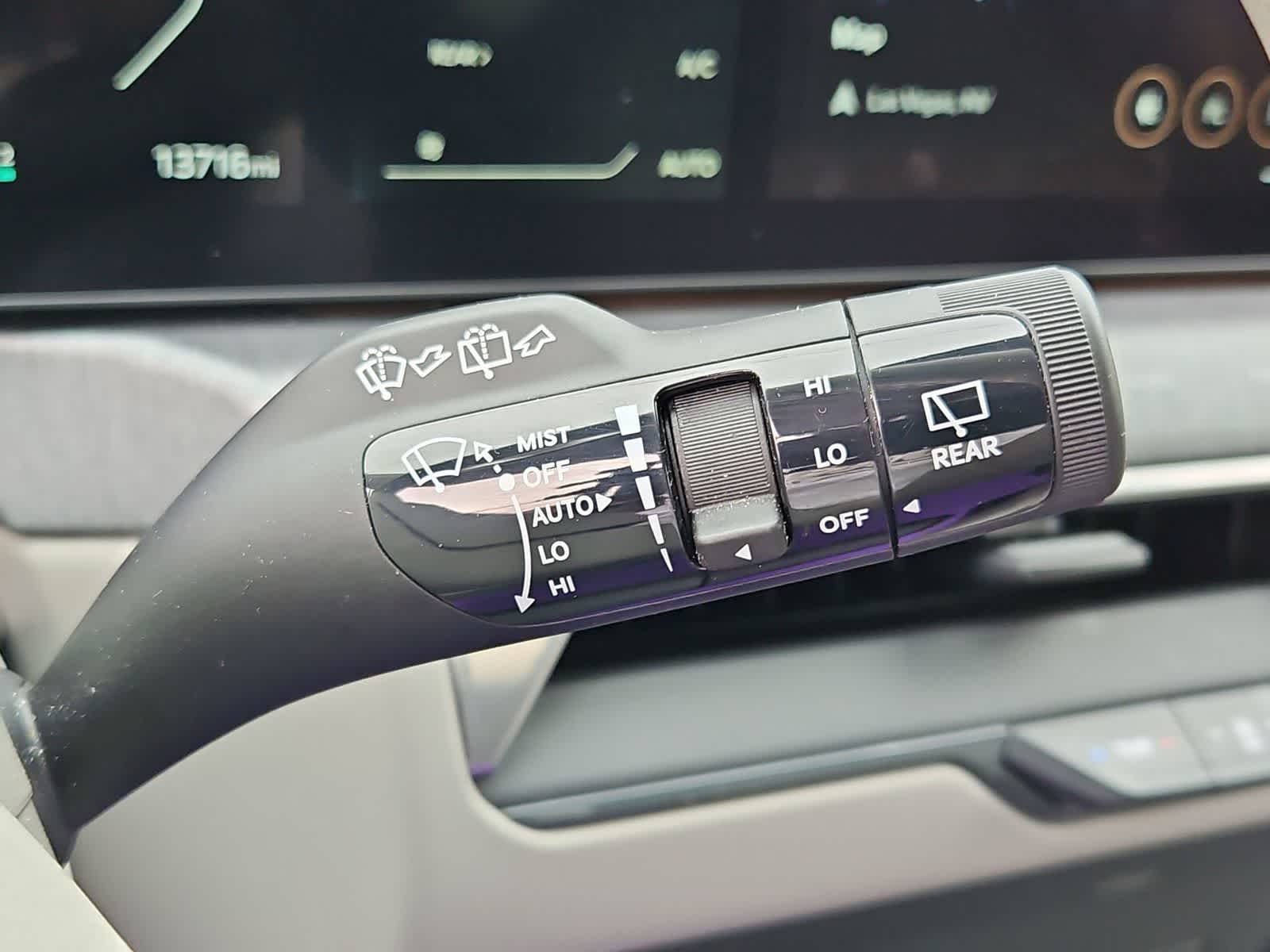 Thumbnail: 2024 Kia EV9 - 25