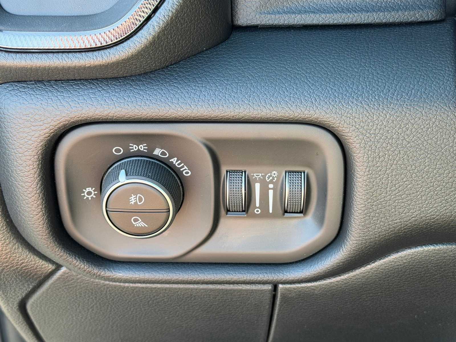 Thumbnail: 2026 RAM 2500 - 12
