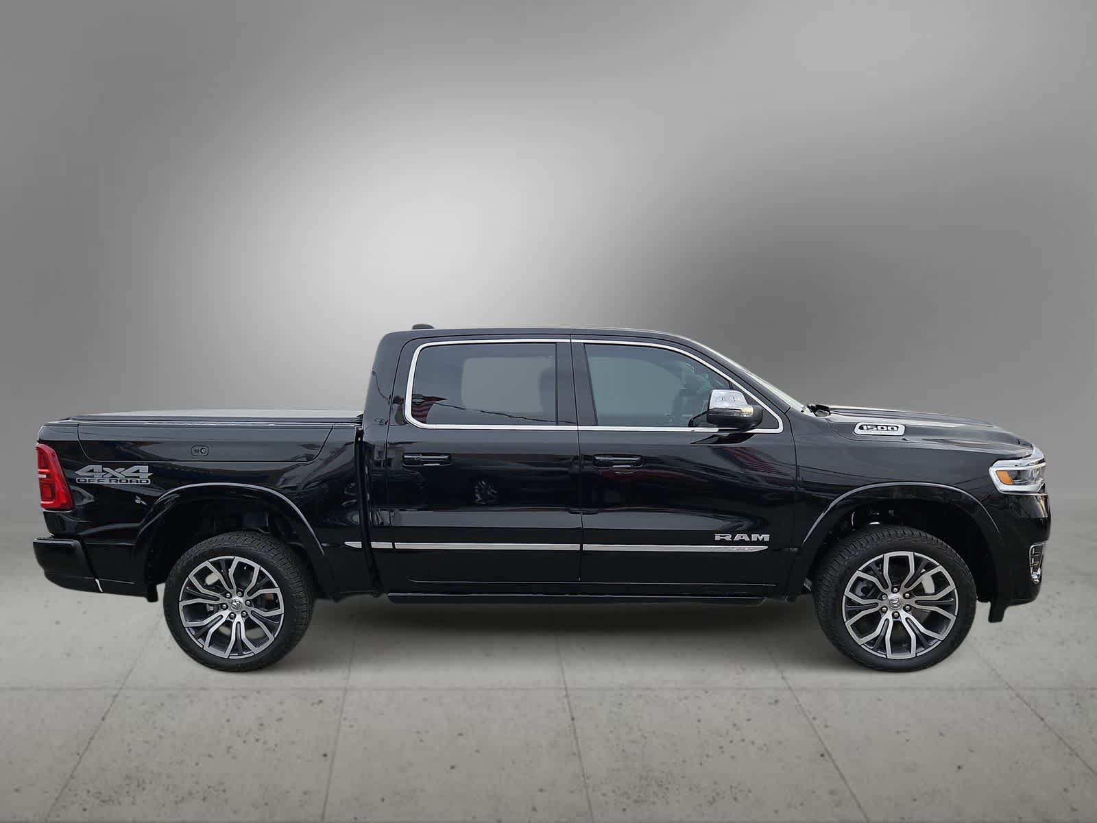 Thumbnail: 2026 RAM 1500 - 9