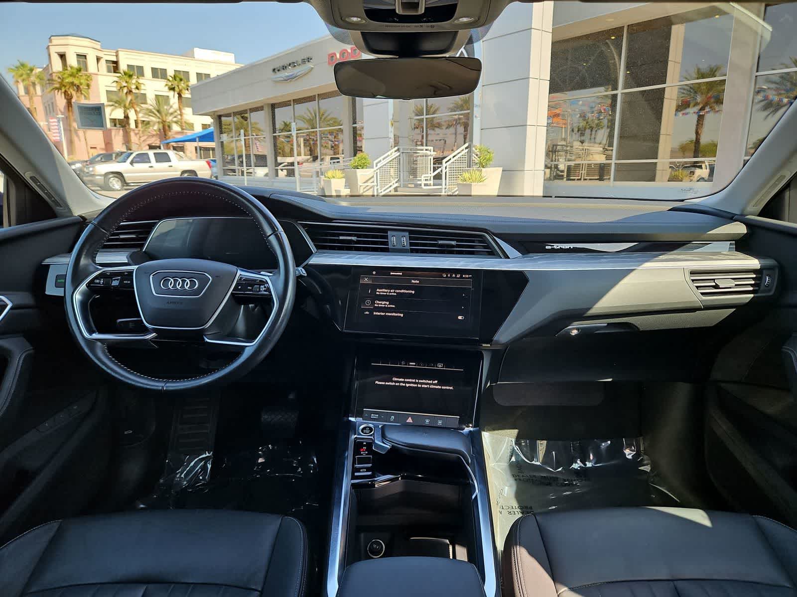 Thumbnail: 2021 Audi e-tron - 14