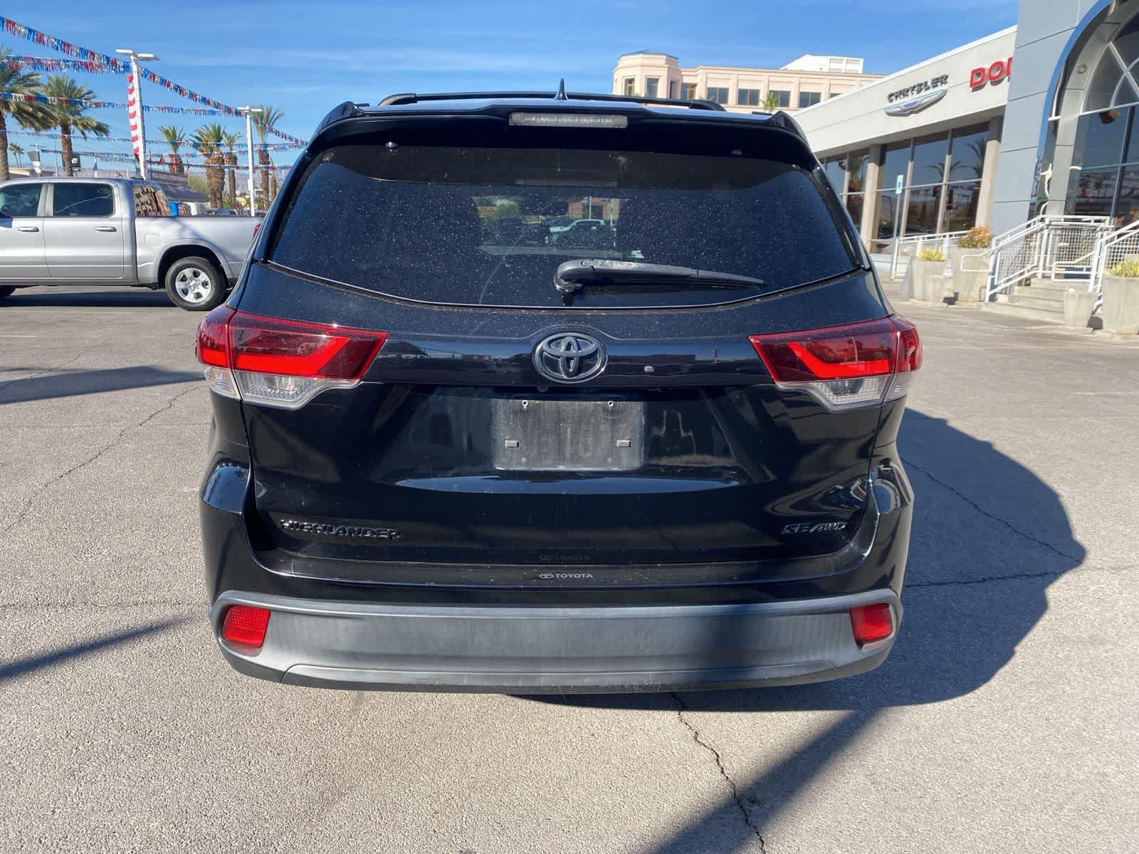 Thumbnail: 2019 Toyota Highlander - 8
