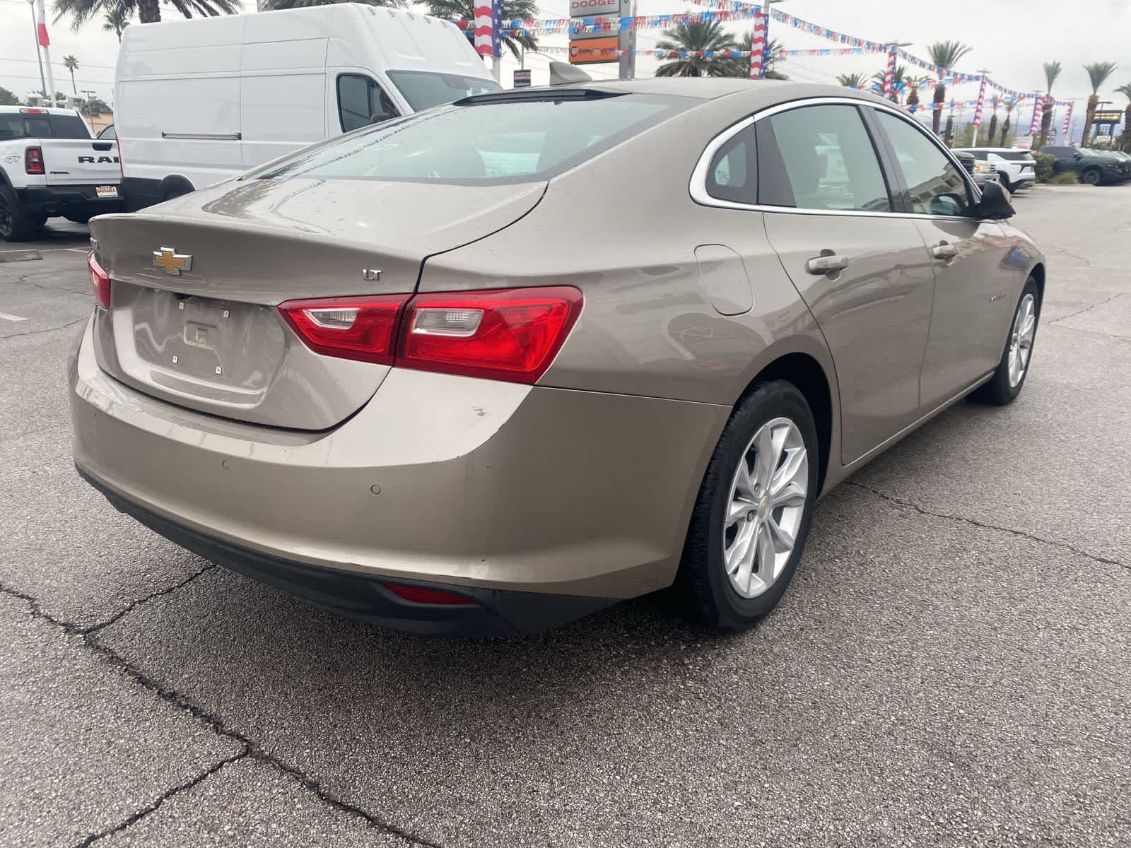 Thumbnail: 2024 Chevrolet Malibu - 6