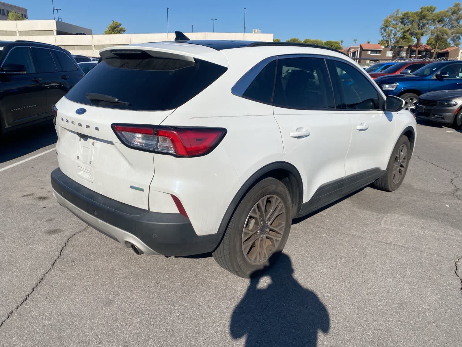 Thumbnail: 2020 Ford Escape - 6