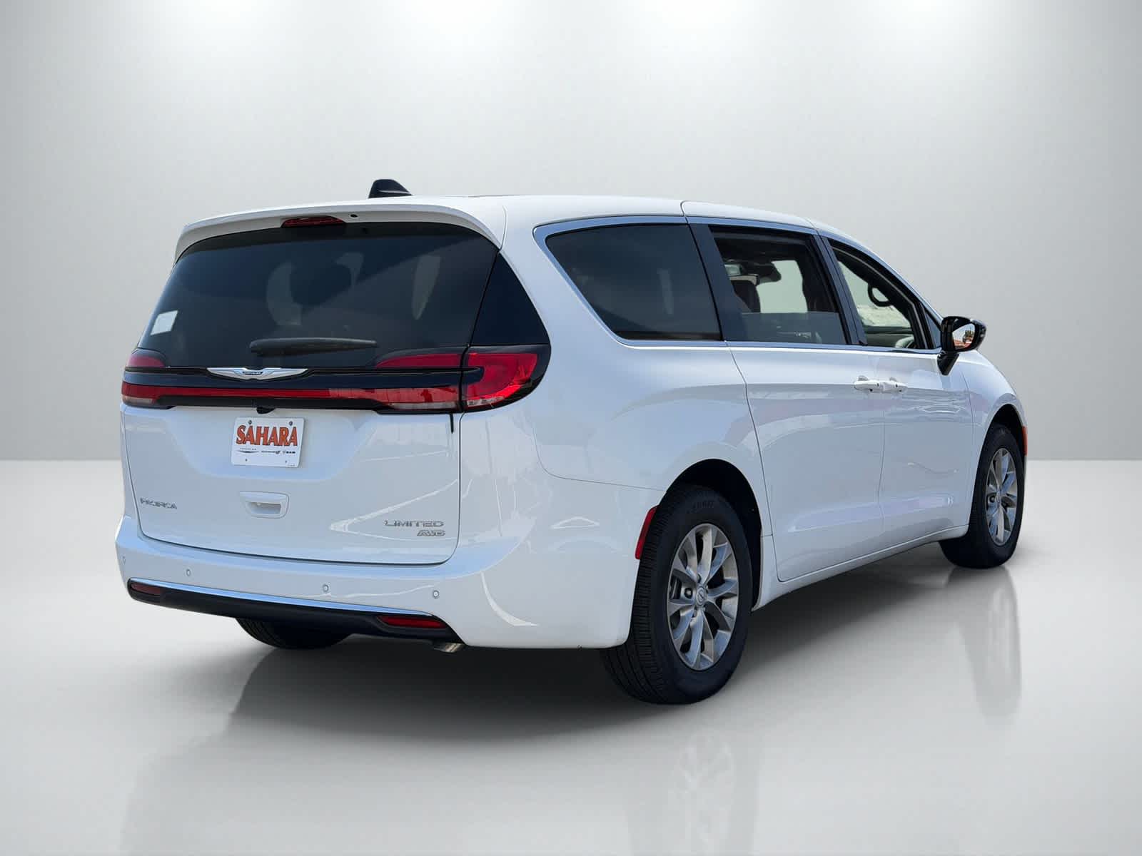 Thumbnail: 2026 Chrysler Pacifica - 7