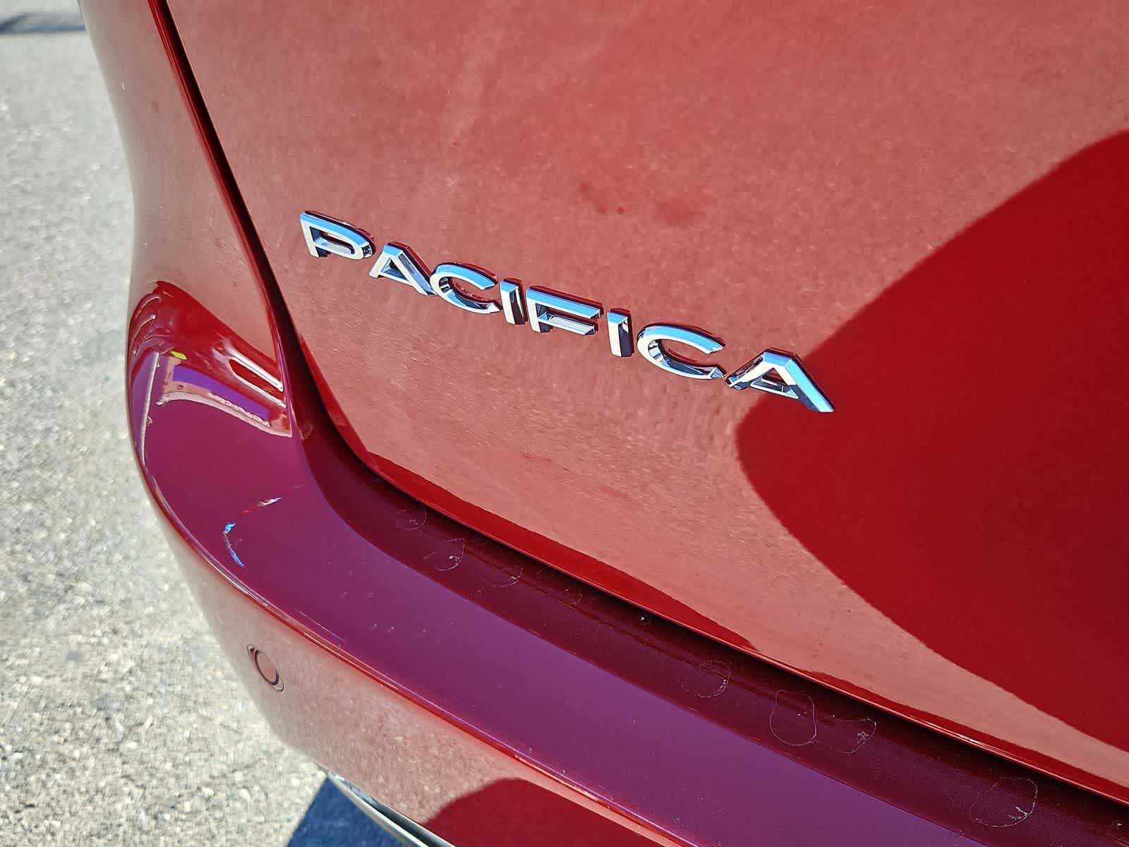 Thumbnail: 2026 Chrysler Pacifica - 12