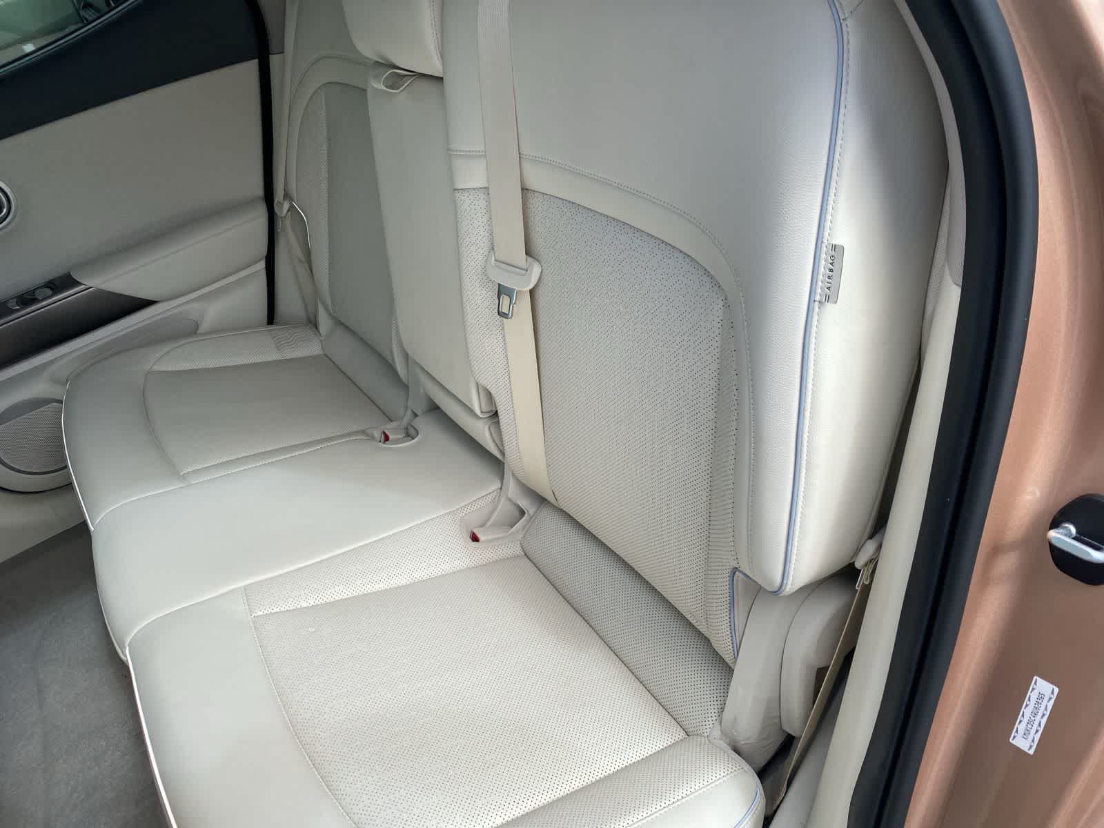 Thumbnail: 2024 Genesis GV60 - 12