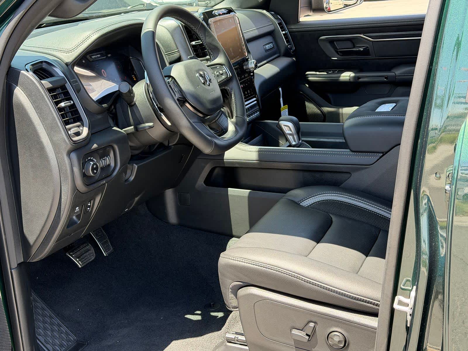 Thumbnail: 2026 RAM 1500 - 13