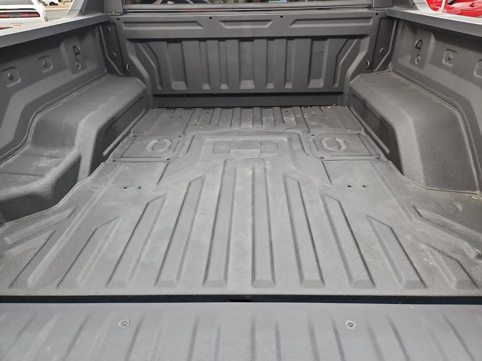 Thumbnail: 2024 GMC Hummer EV - 33