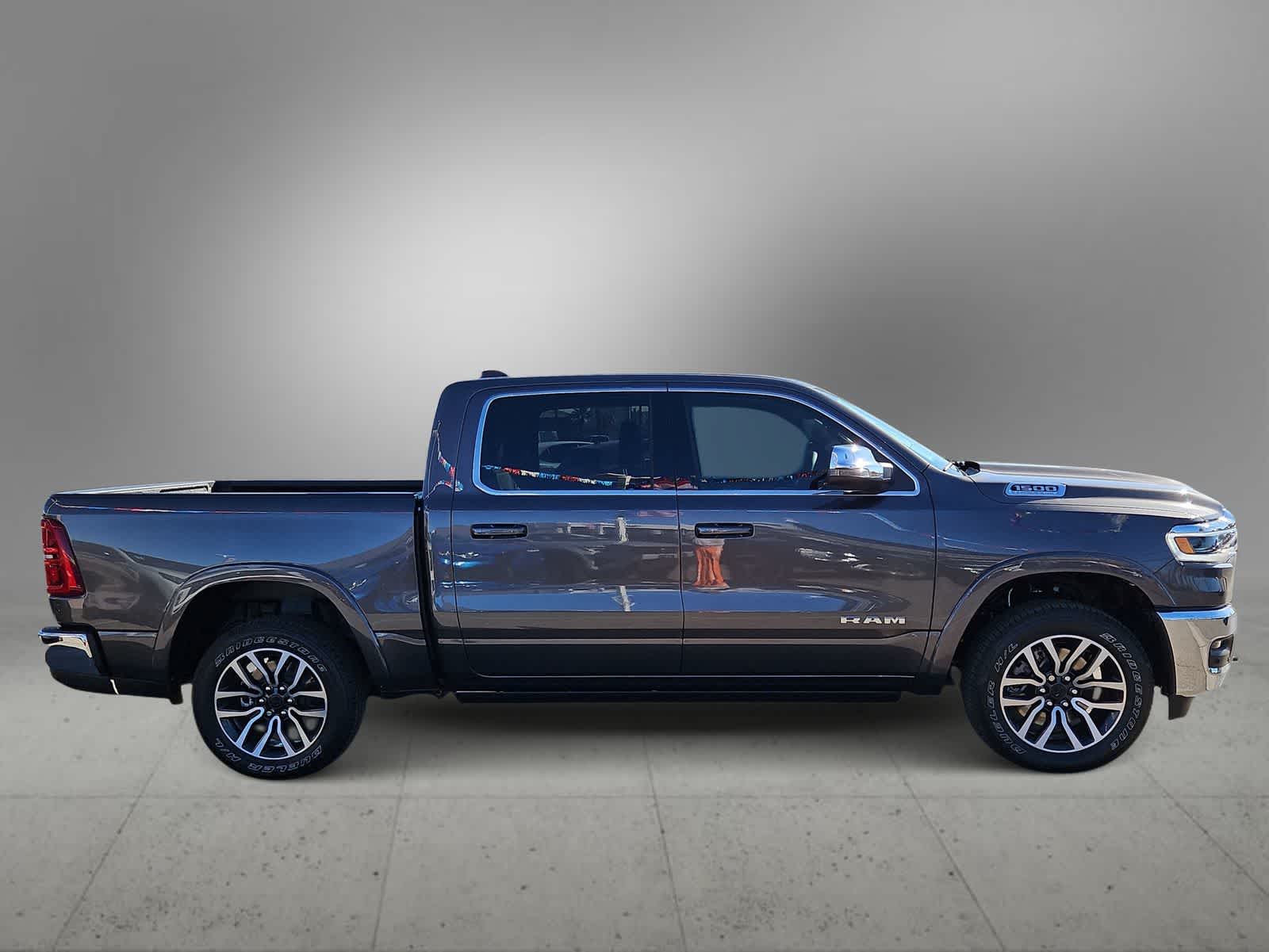 Thumbnail: 2026 RAM 1500 - 9