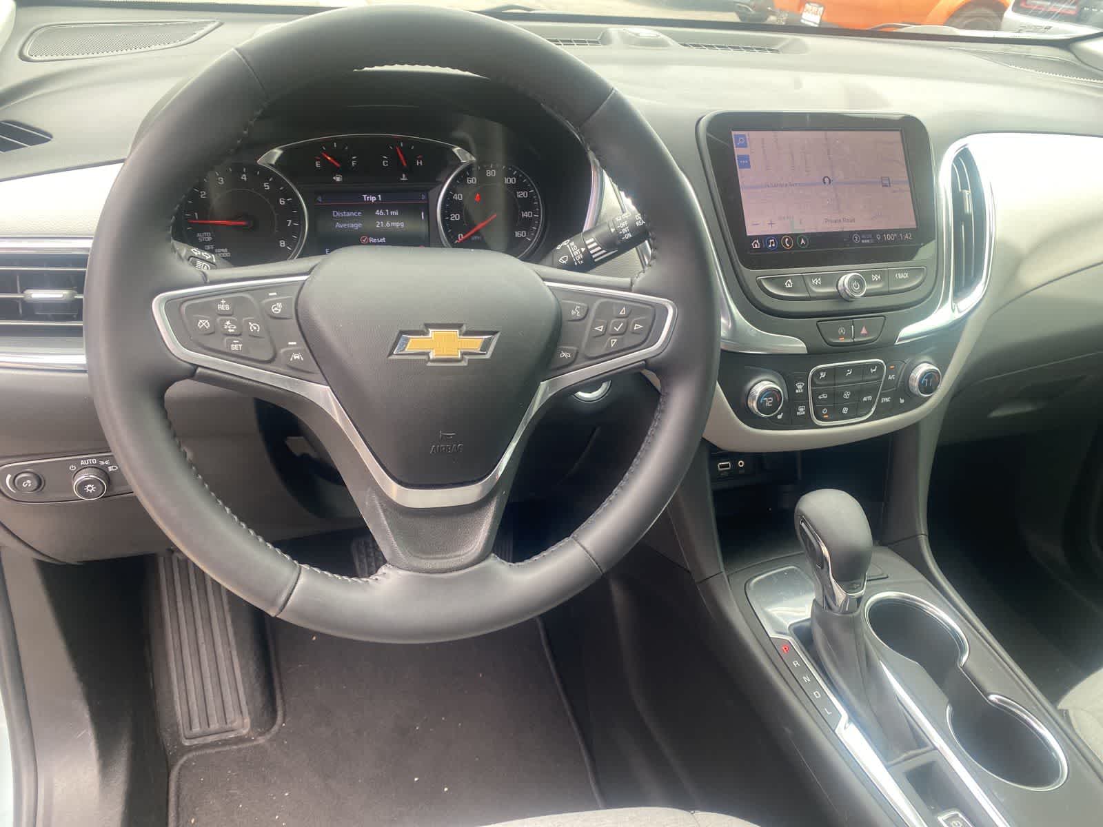 Thumbnail: 2022 Chevrolet Equinox - 10