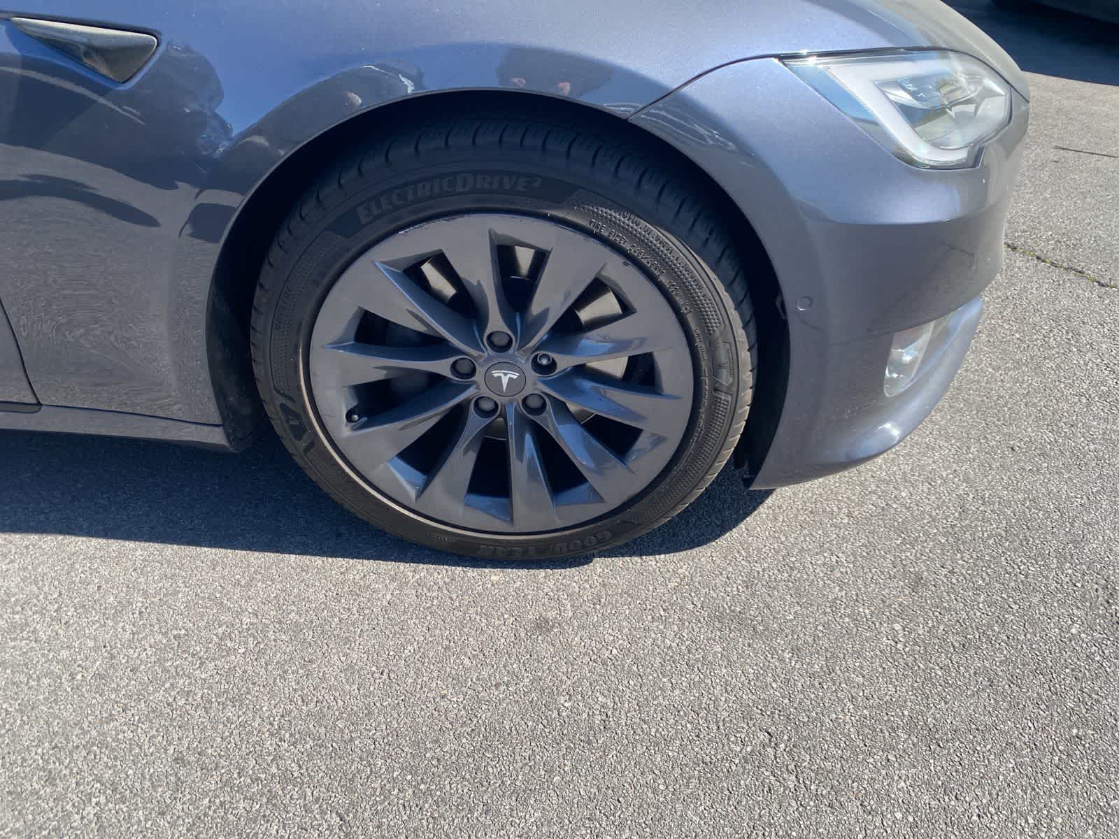 Thumbnail: 2020 Tesla Model S - 5