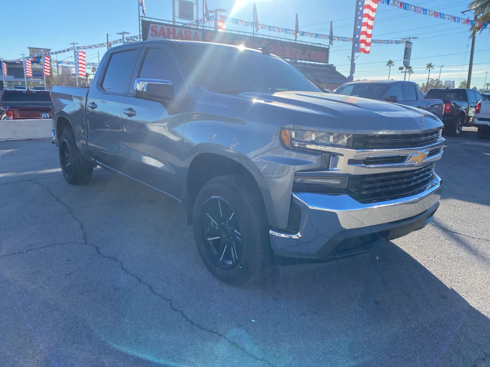 Thumbnail: 2020 Chevrolet Silverado 1500 - 3