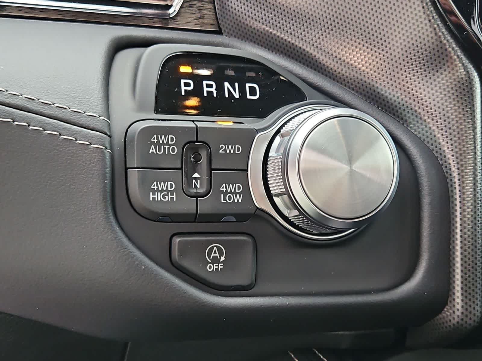 Thumbnail: 2026 RAM 1500 - 33