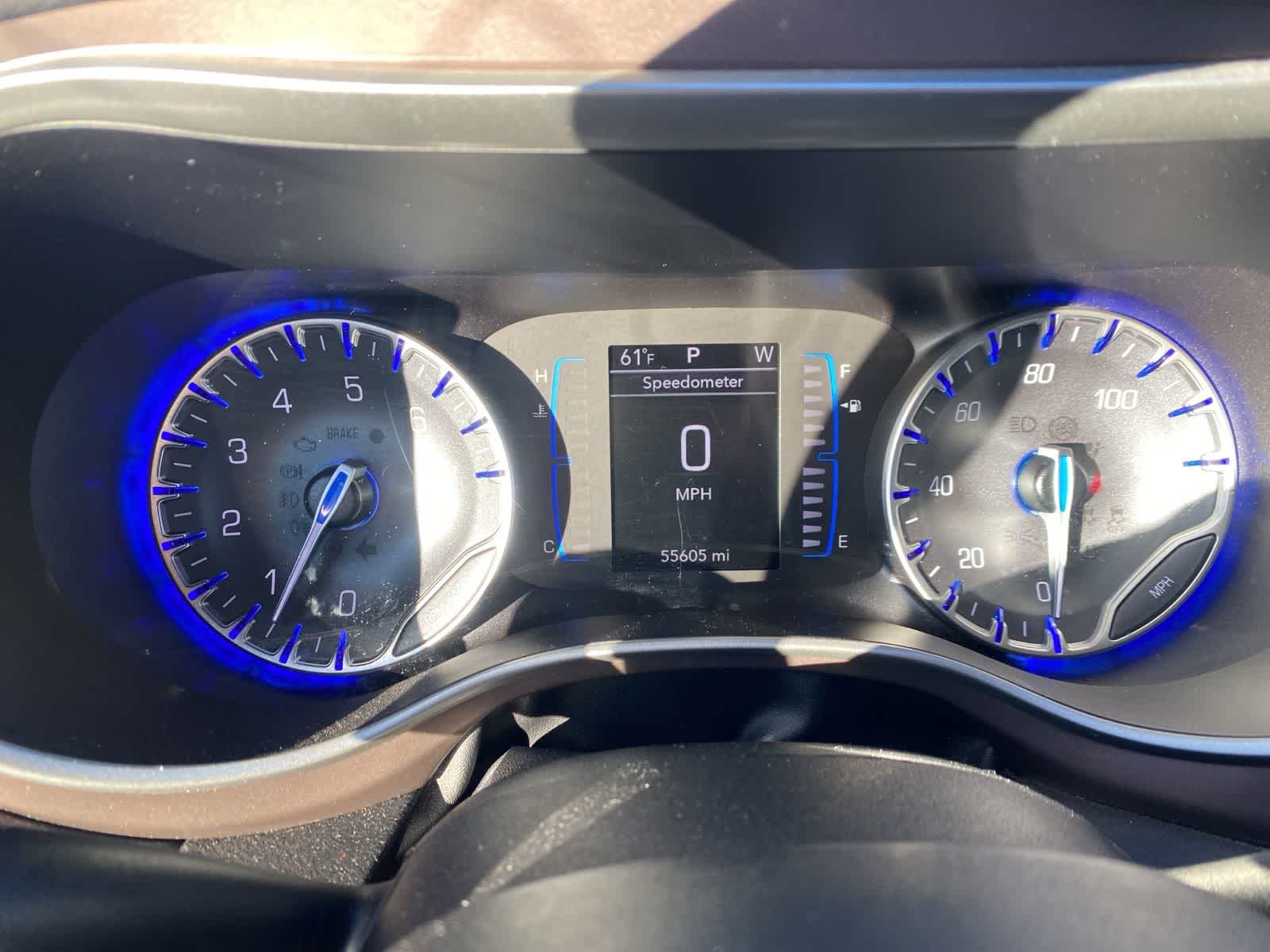 Thumbnail: 2023 Chrysler Voyager - 15