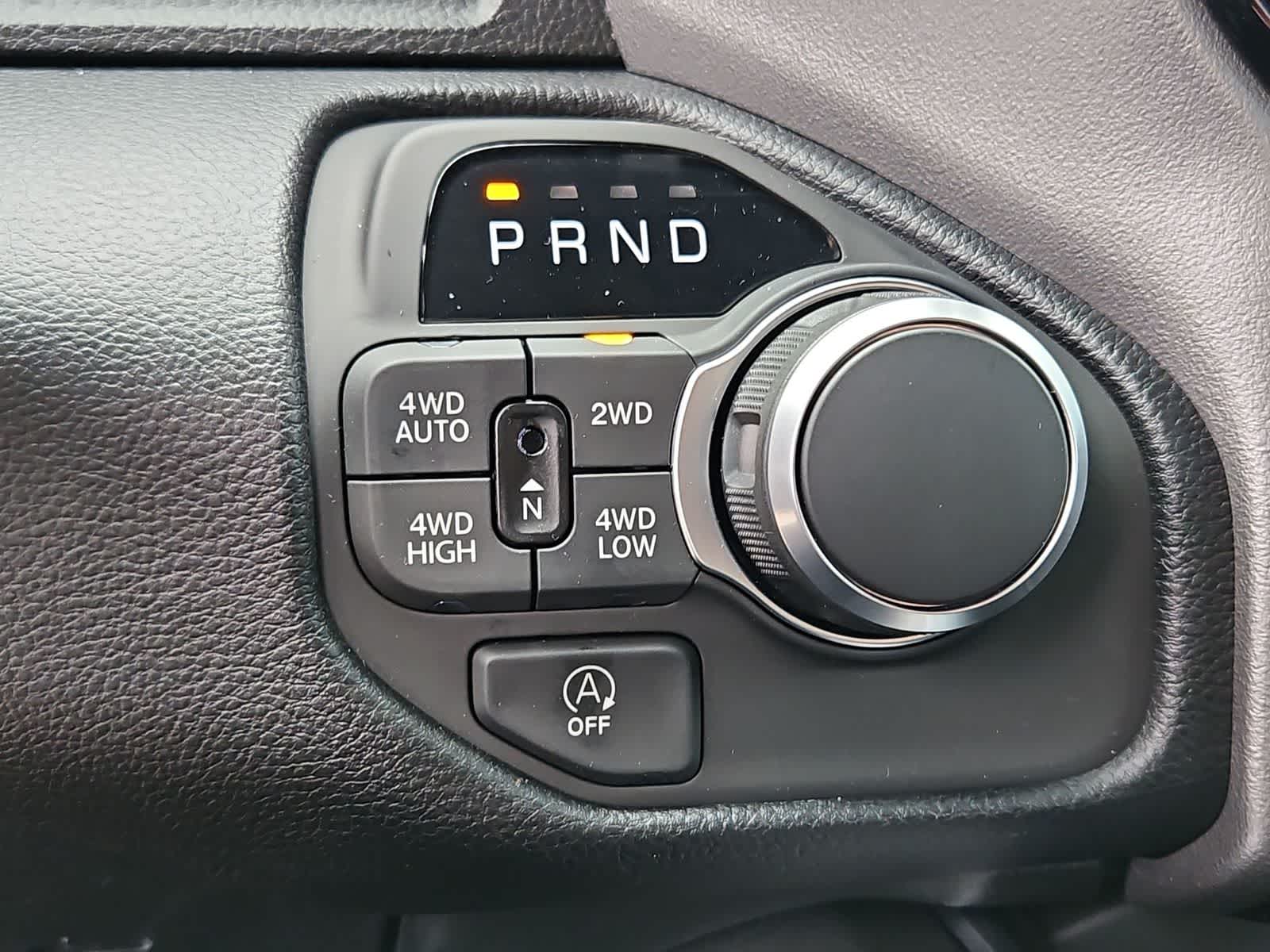 Thumbnail: 2026 RAM 1500 - 32