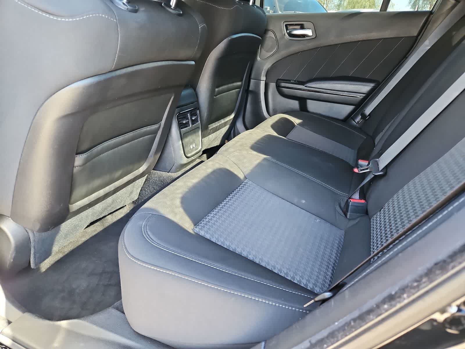 Thumbnail: 2022 Dodge Charger - 20