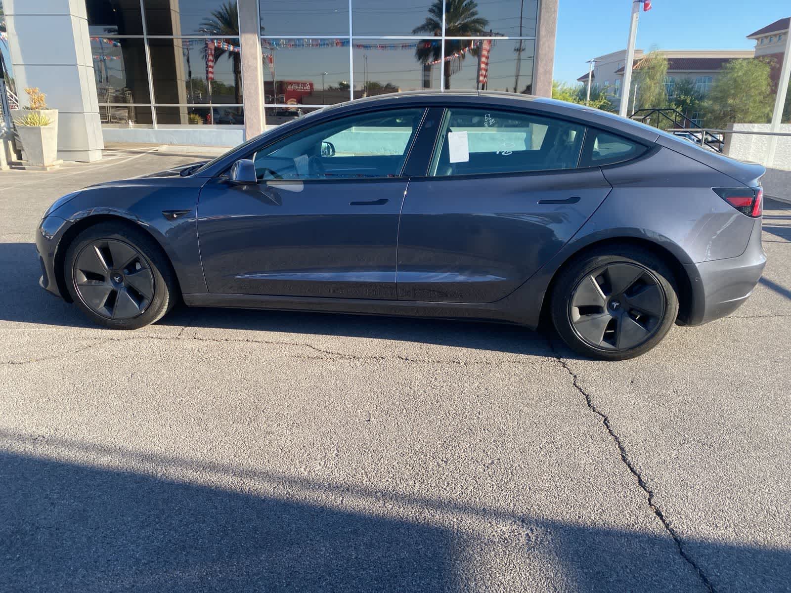 Thumbnail: 2022 Tesla Model 3 - 9