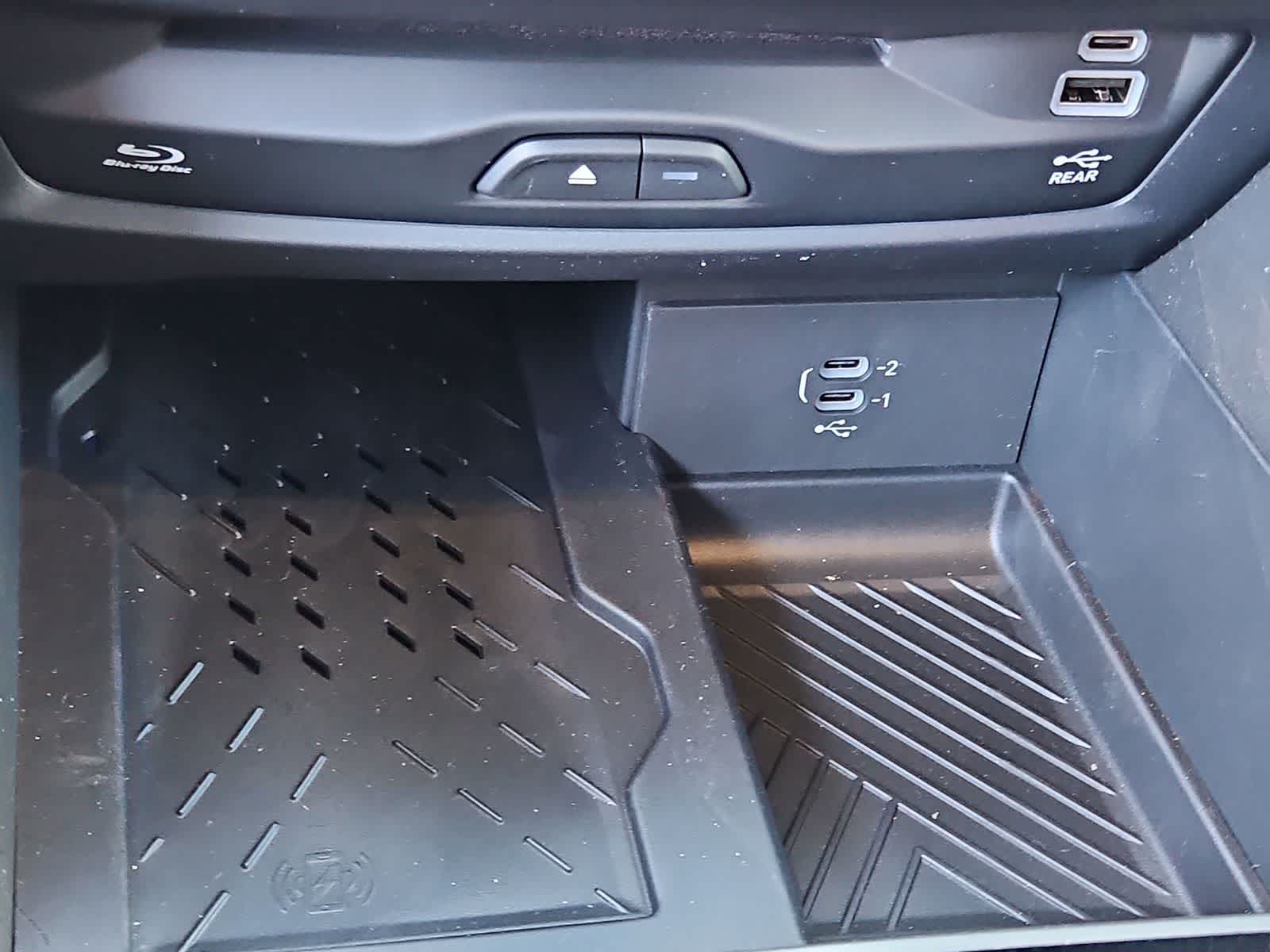 Thumbnail: 2026 Chrysler Pacifica - 31