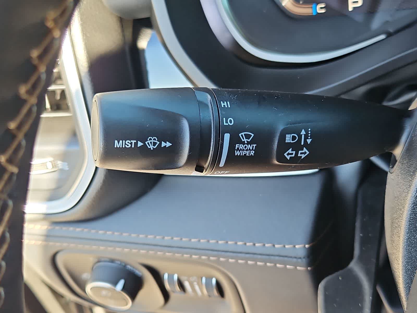 Thumbnail: 2026 RAM 1500 - 25