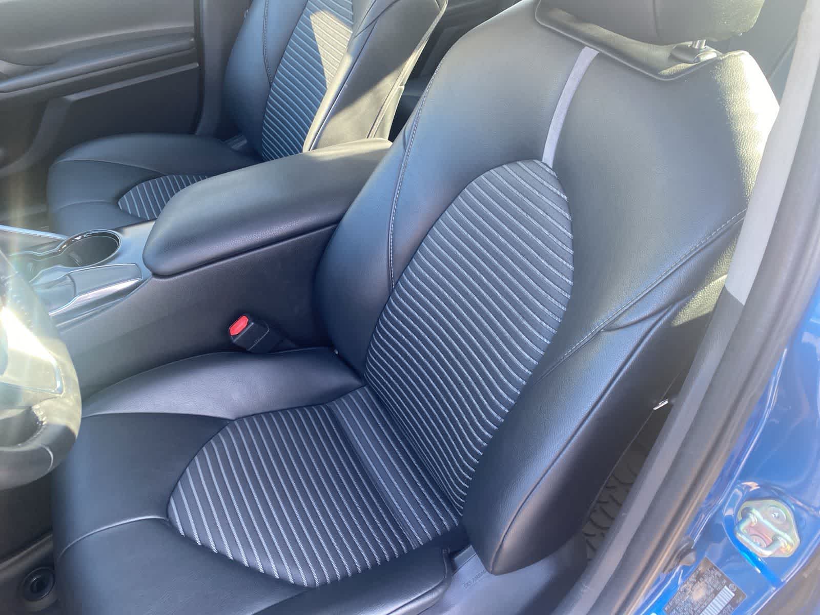 Thumbnail: 2019 Toyota Camry - 11