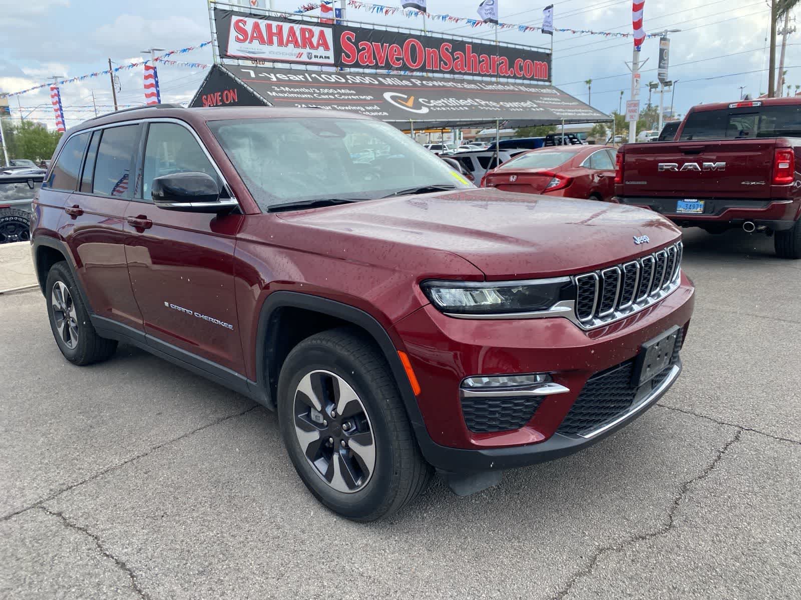Thumbnail: 2023 Jeep Grand Cherokee - 3