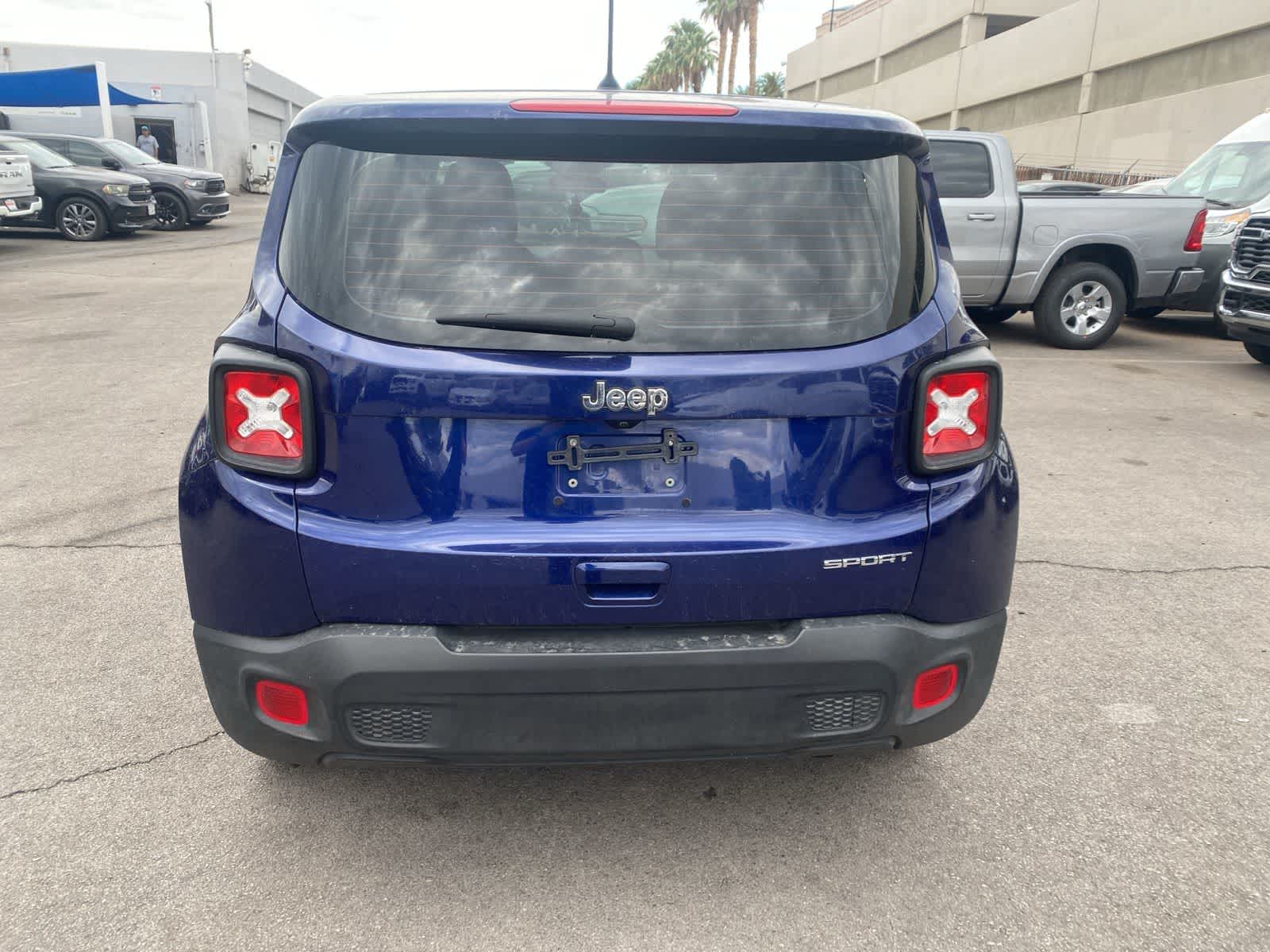 Thumbnail: 2019 Jeep Renegade - 7