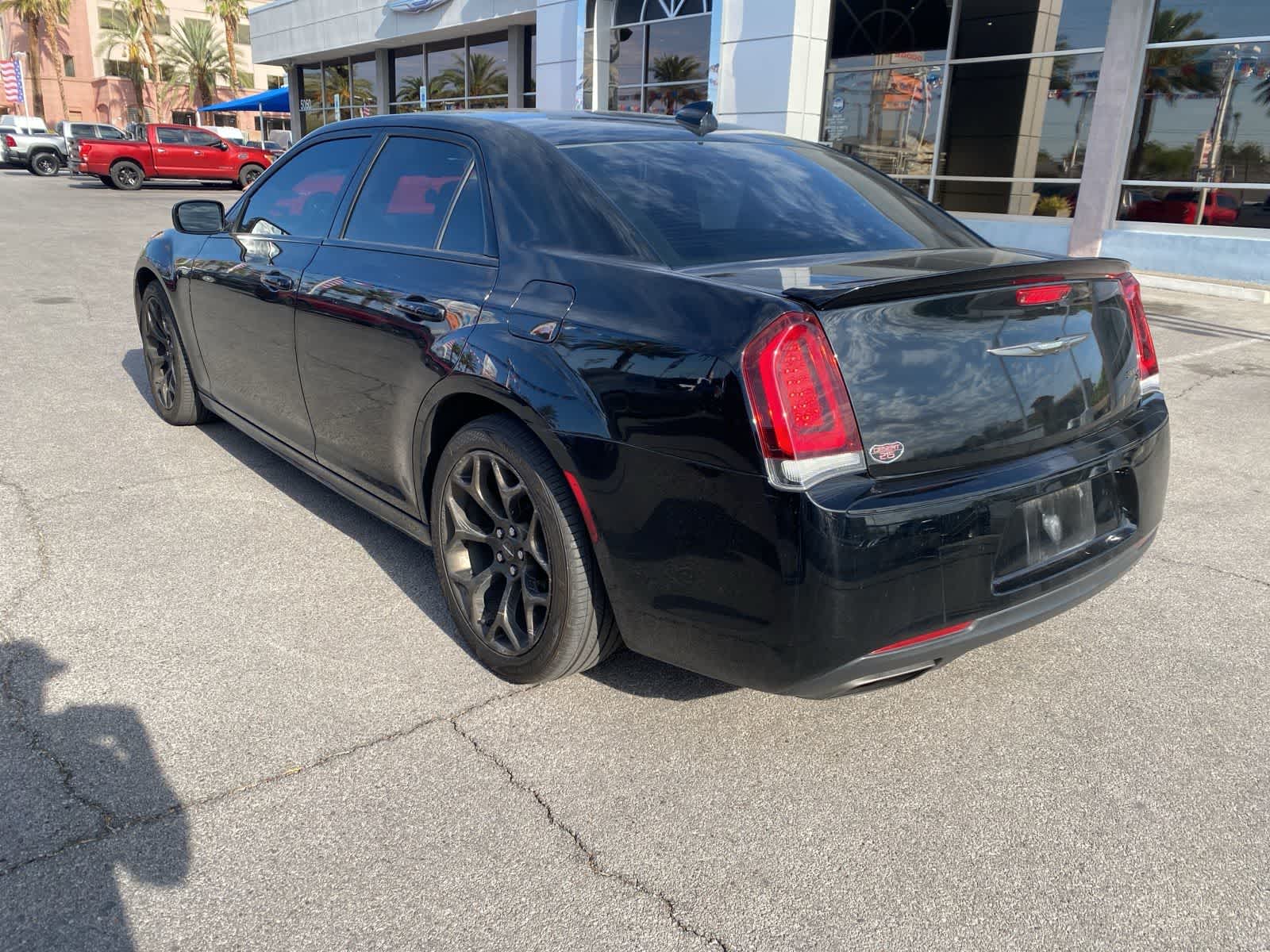 Thumbnail: 2016 Chrysler 300 - 8