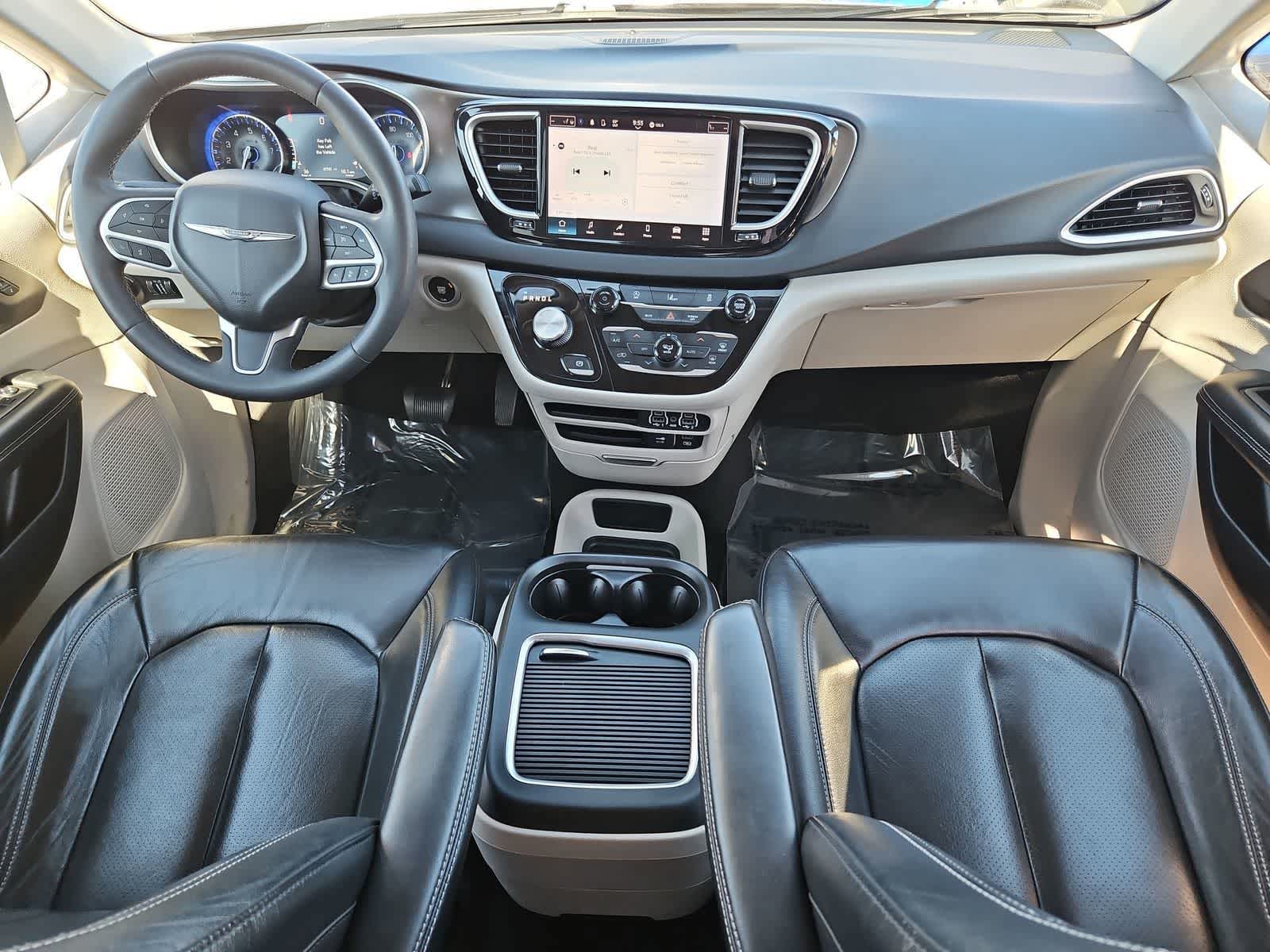 Thumbnail: 2022 Chrysler Pacifica - 19