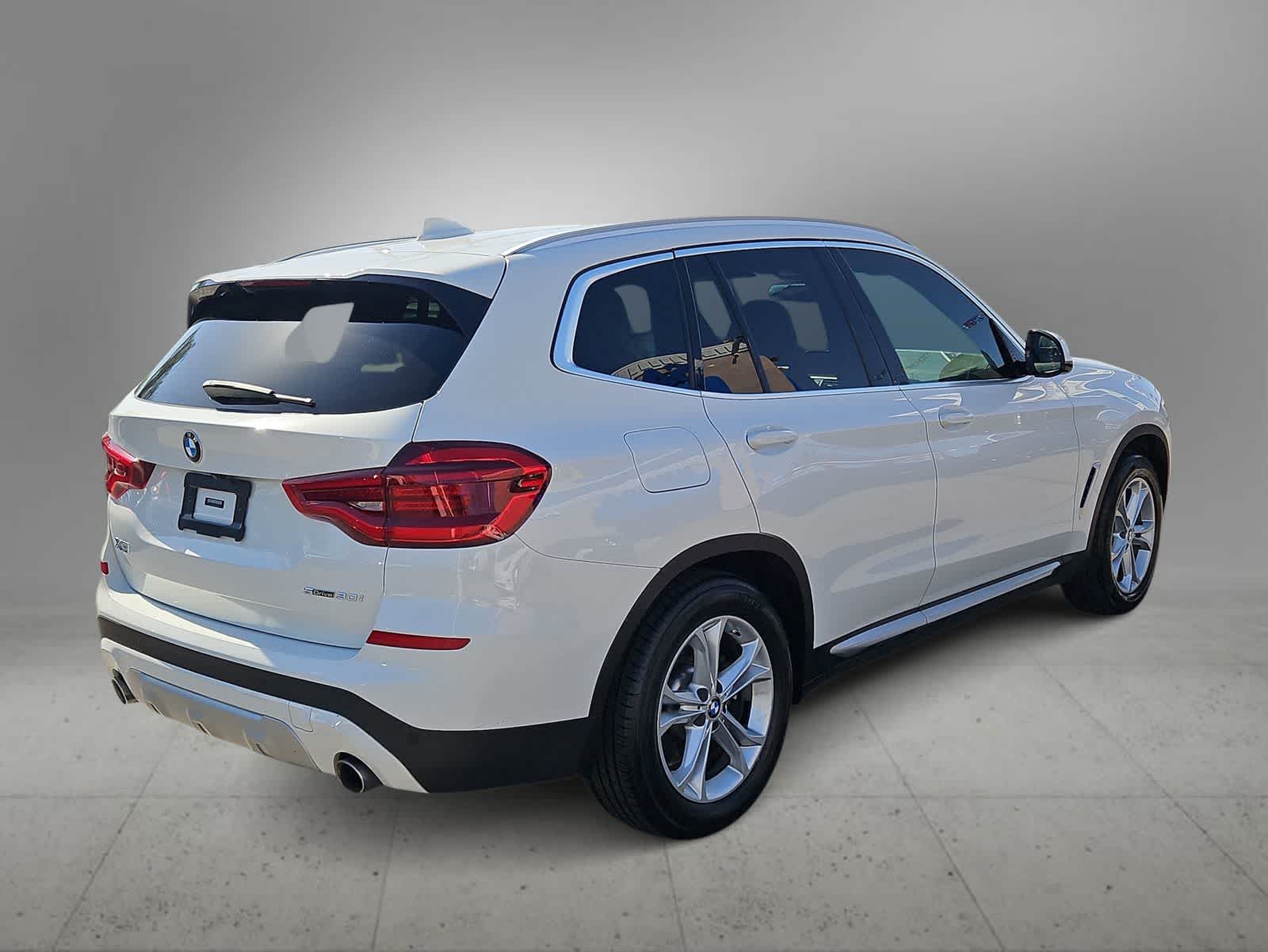 Thumbnail: 2021 BMW X3 - 9
