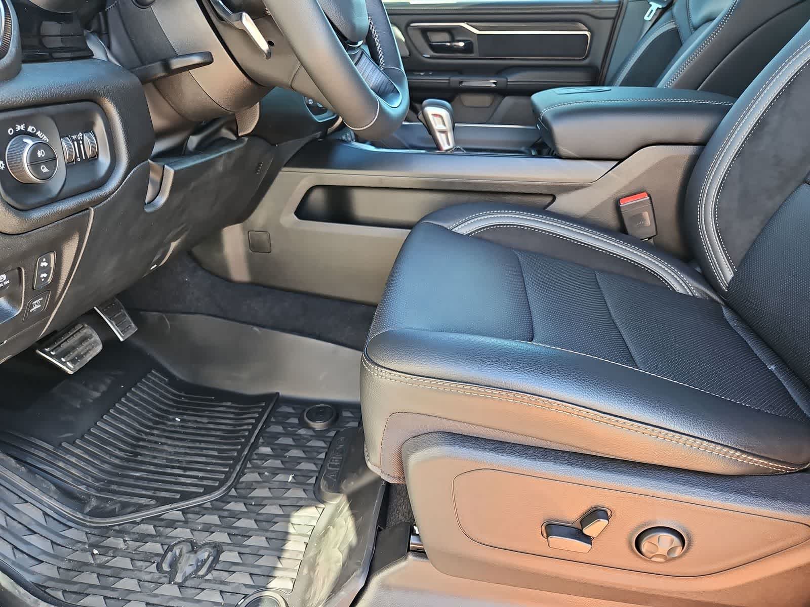 Thumbnail: 2026 RAM 1500 - 17