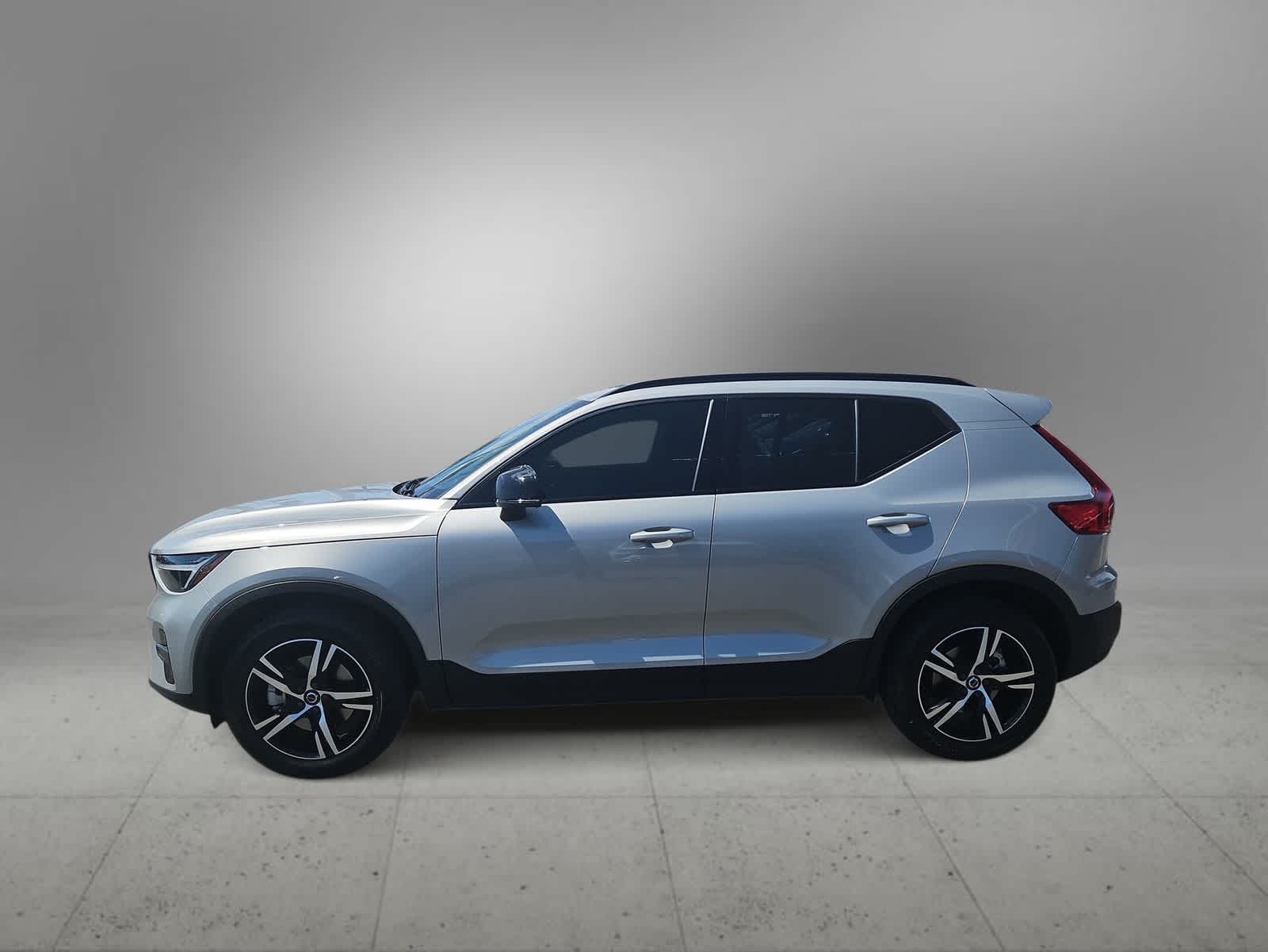 Thumbnail: 2024 Volvo XC40 - 6