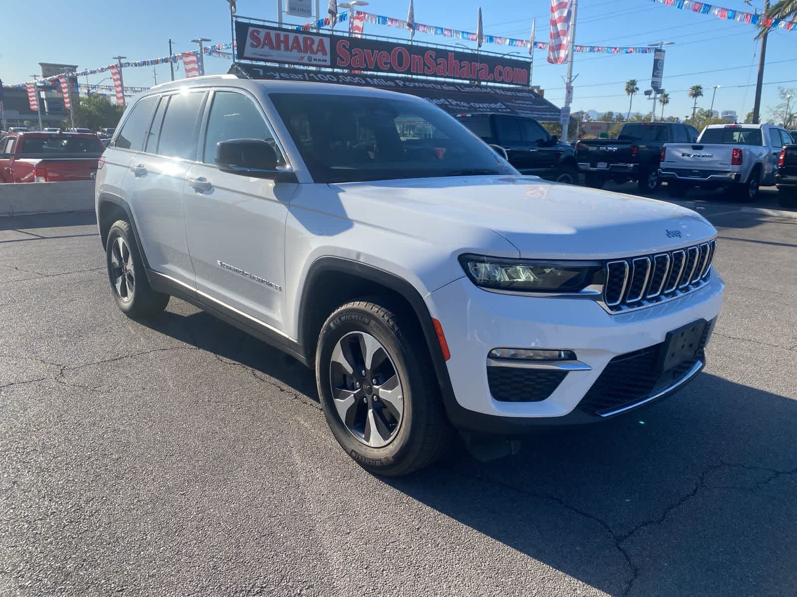 Thumbnail: 2024 Jeep Grand Cherokee - 4