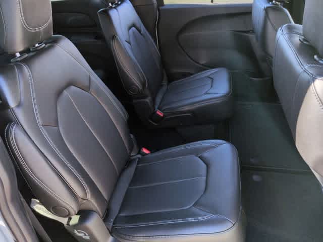 Thumbnail: 2026 Chrysler Pacifica - 21