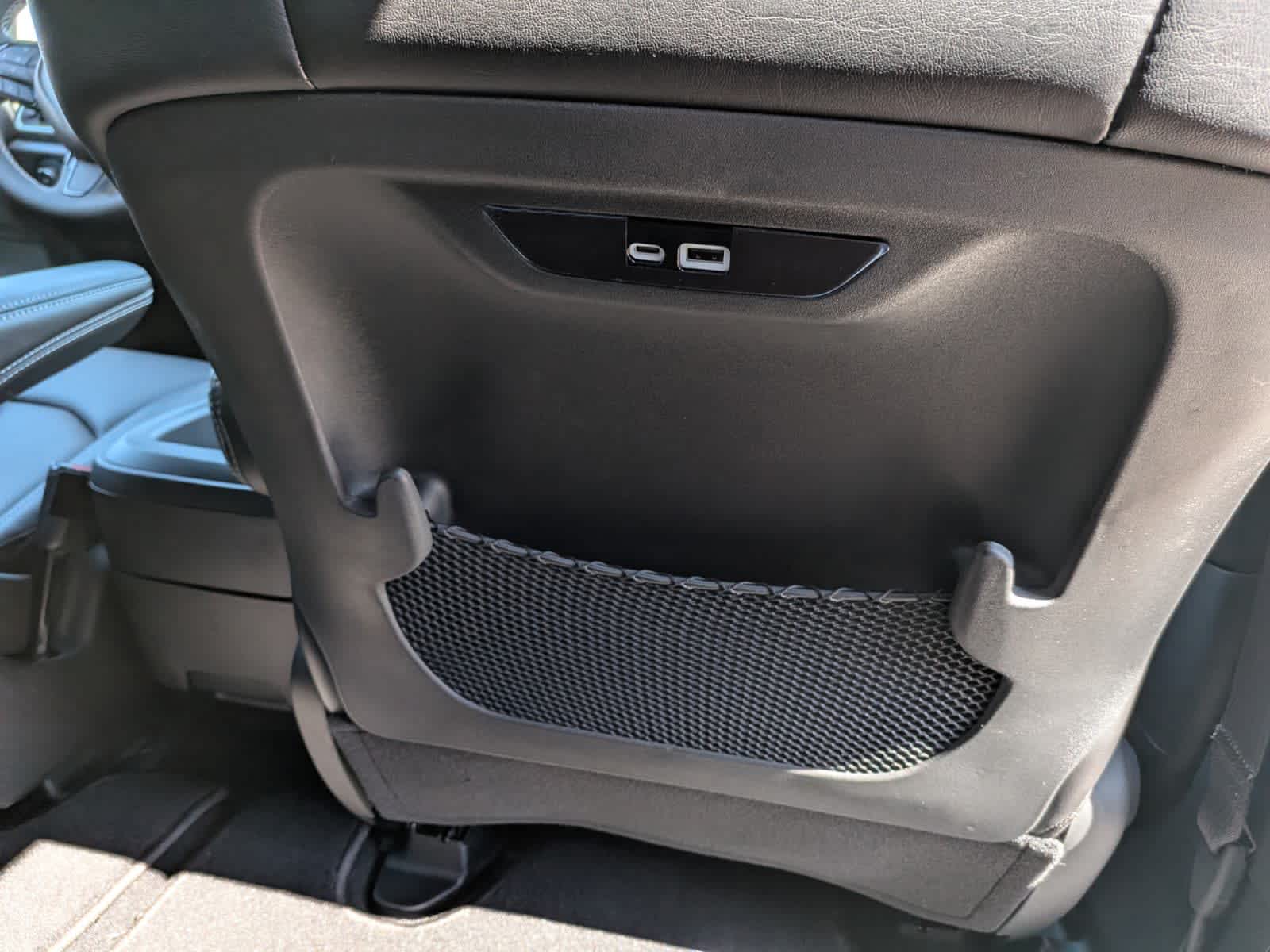 Thumbnail: 2026 Chrysler Pacifica - 19