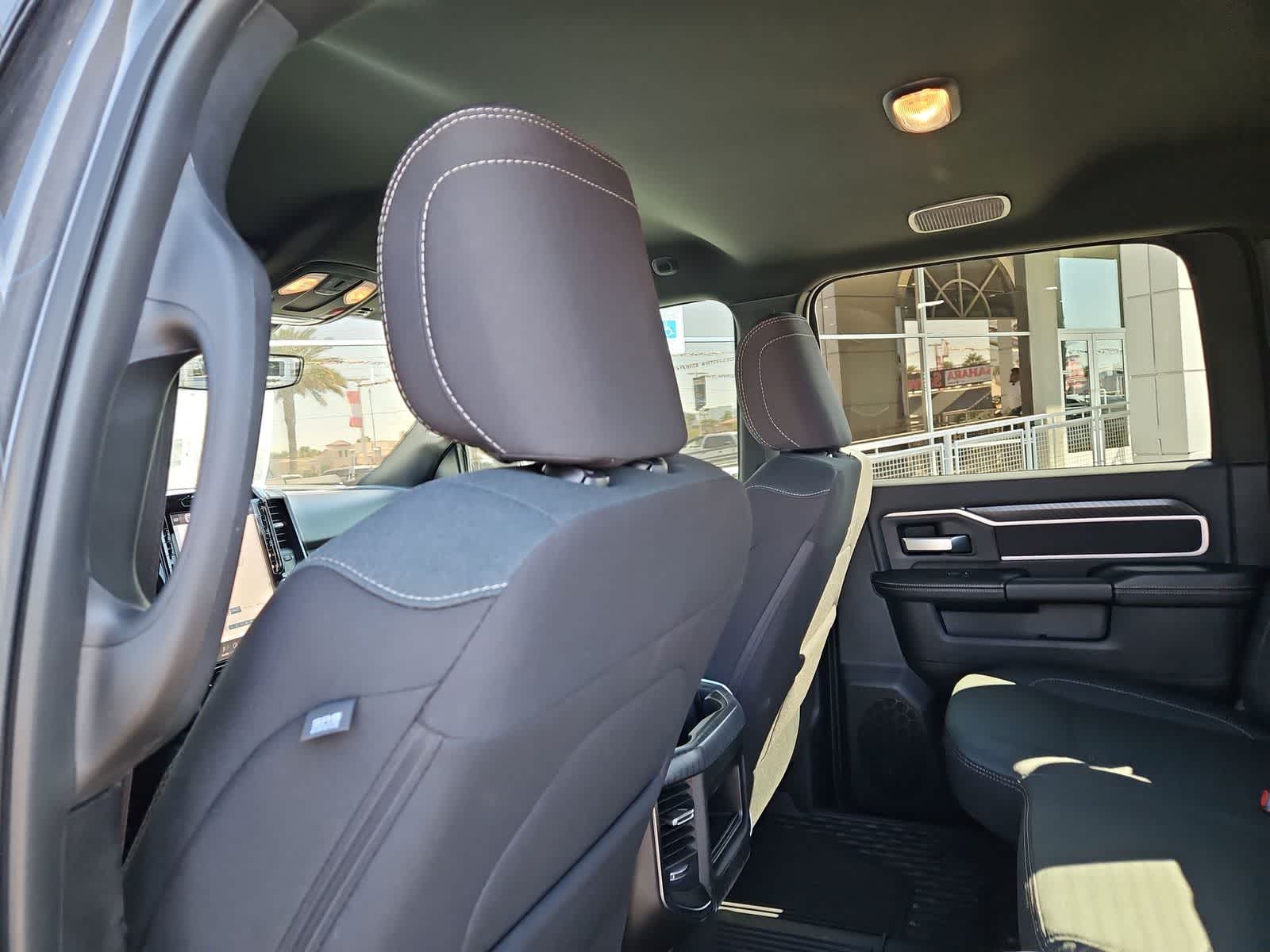 2025 RAM 3500 Big Horn 17