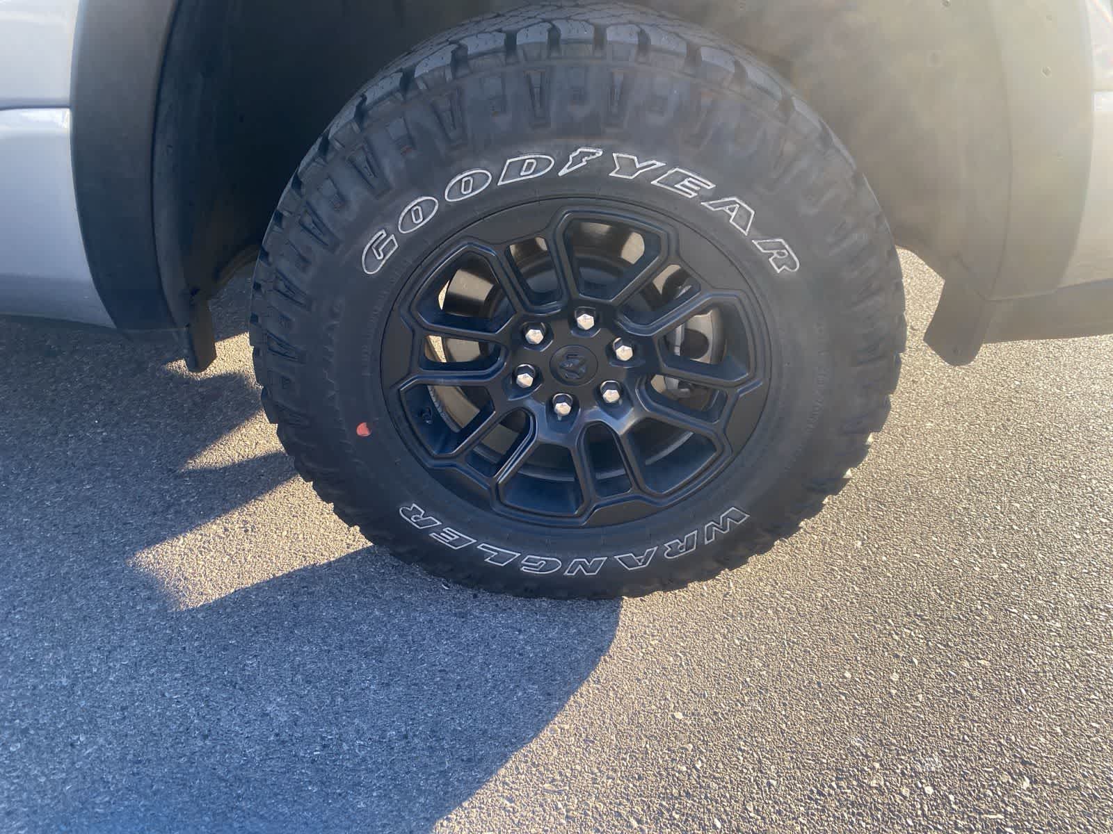 Thumbnail: 2025 RAM 1500 - 10