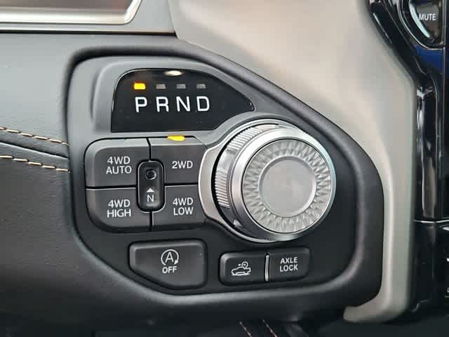 Thumbnail: 2026 RAM 1500 - 32