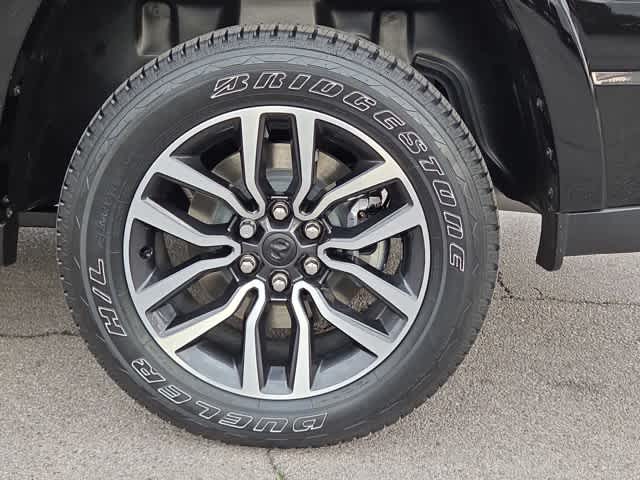 Thumbnail: 2026 RAM 1500 - 17